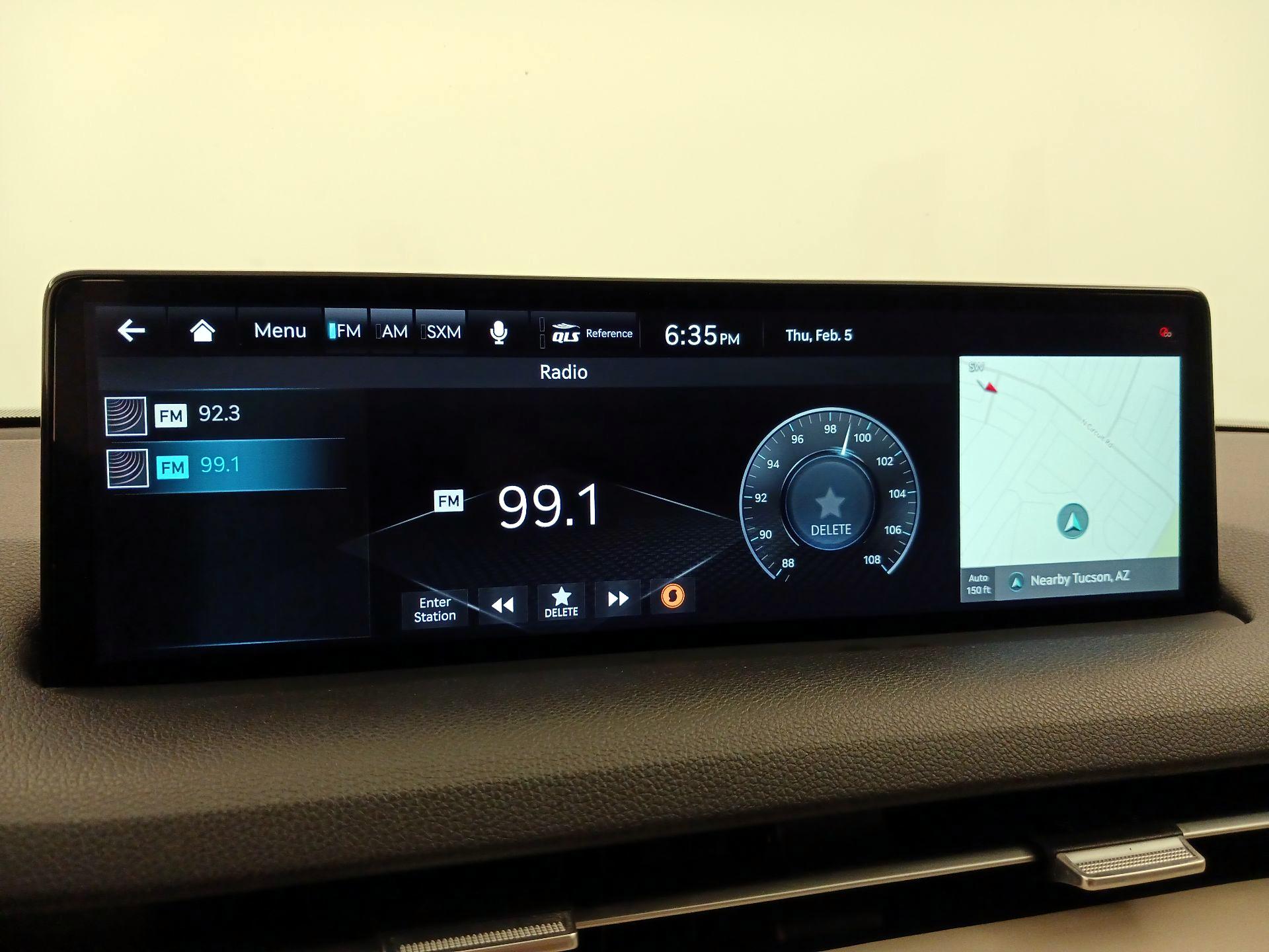 Thumbnail: 2022 Genesis GV70 - 16