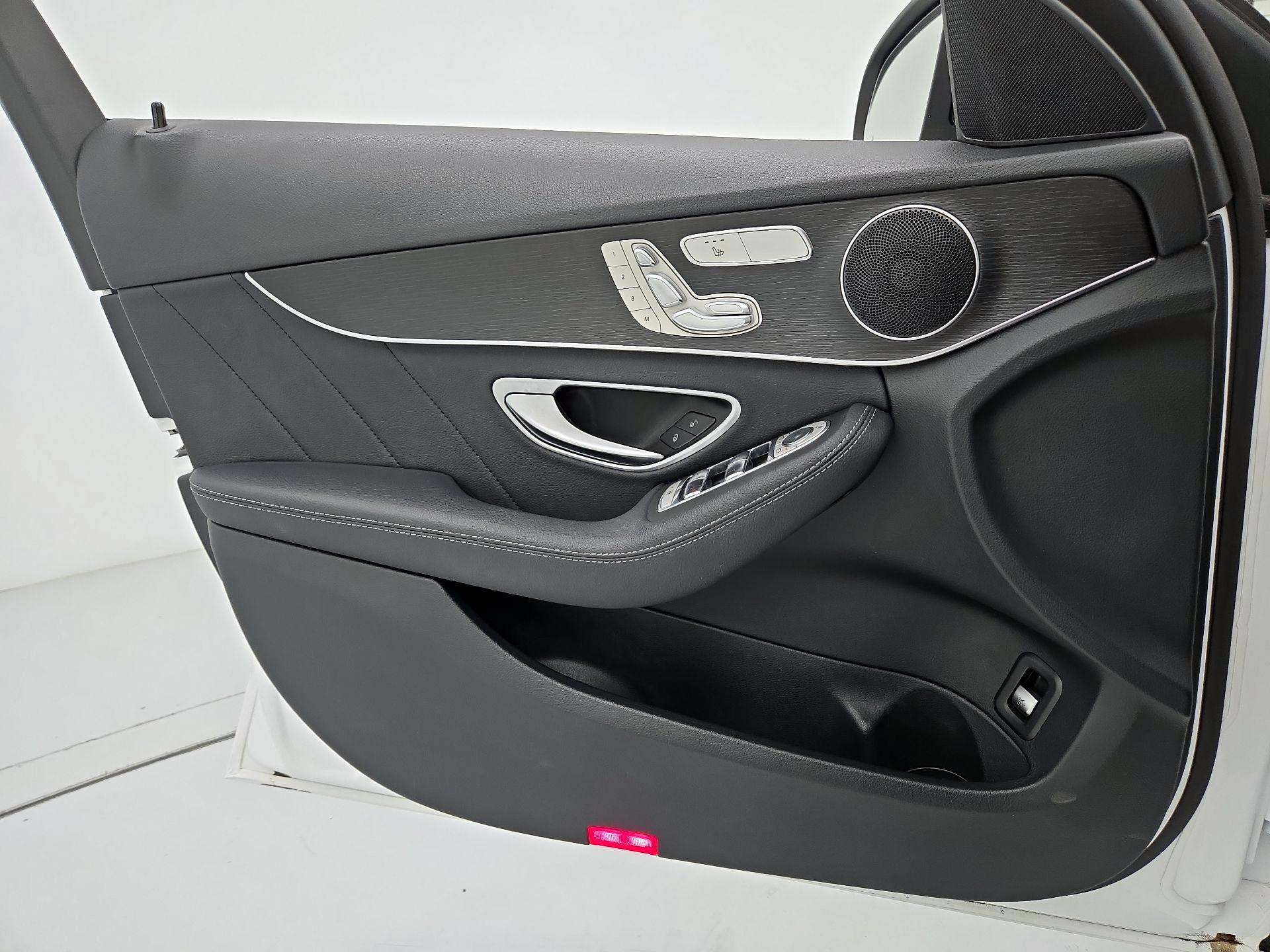 Thumbnail: 2020 Mercedes-Benz C-Class - 12
