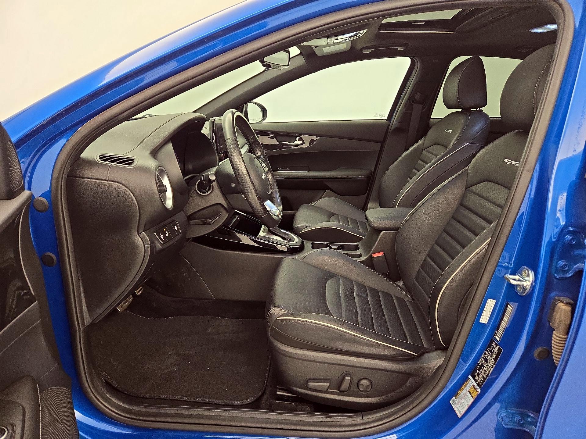 Thumbnail: 2022 Kia Forte - 11