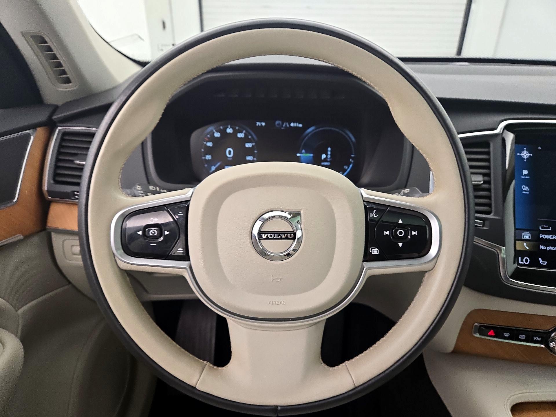 Thumbnail: 2022 Volvo XC90 - 10