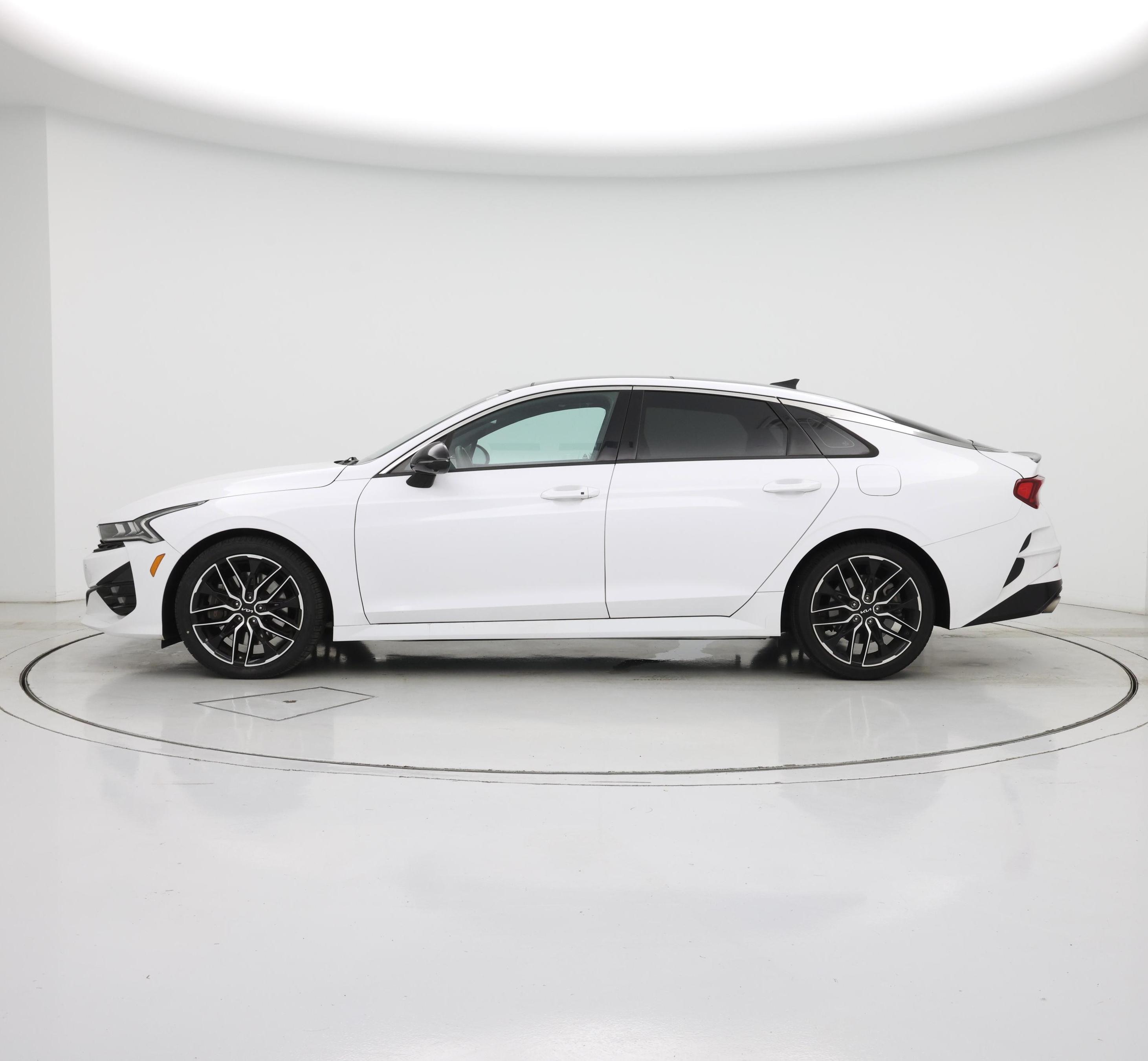 Thumbnail: 2022 Kia K5 - 3