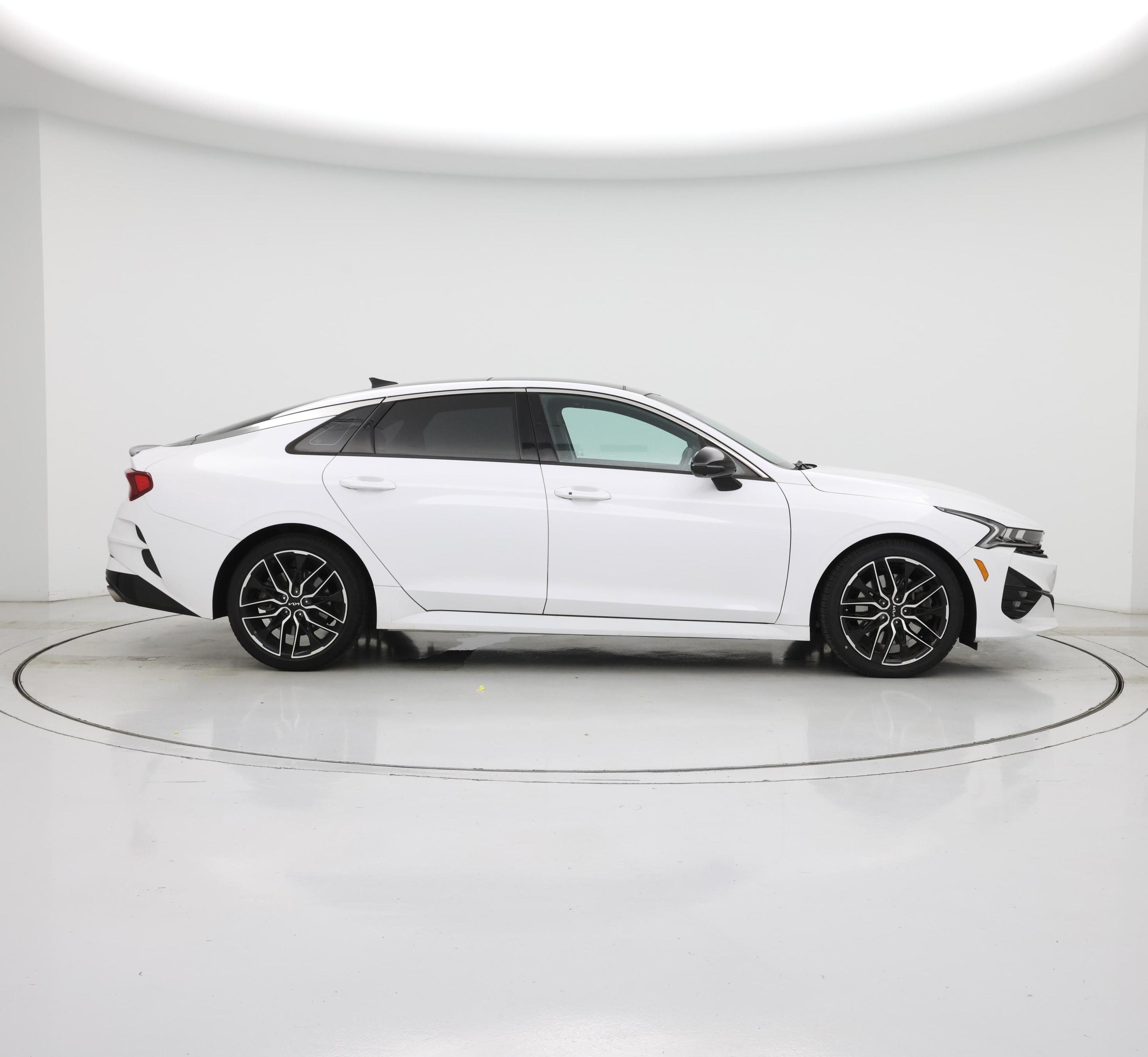 Thumbnail: 2022 Kia K5 - 7