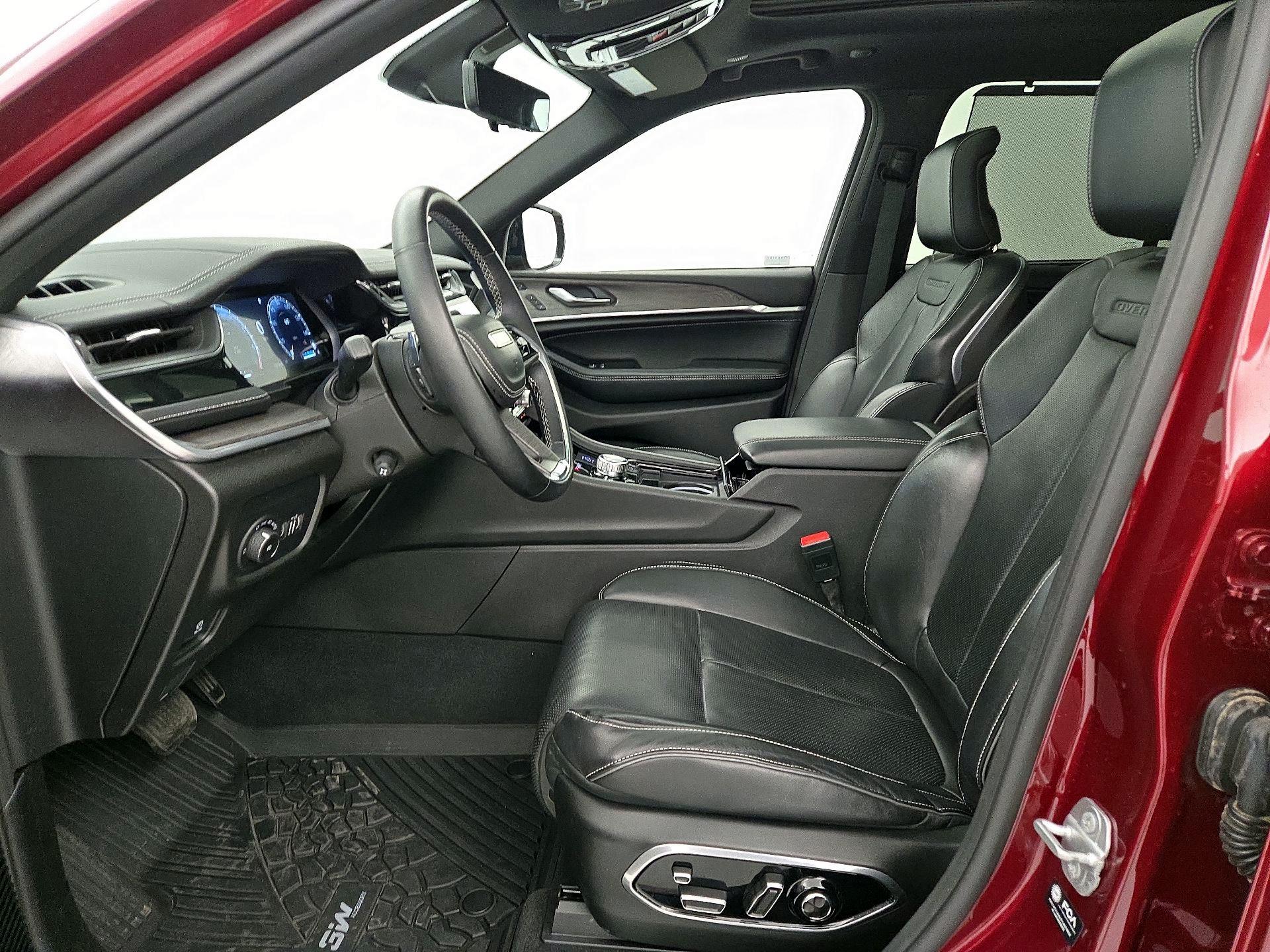 Thumbnail: 2022 Jeep Grand Cherokee - 11