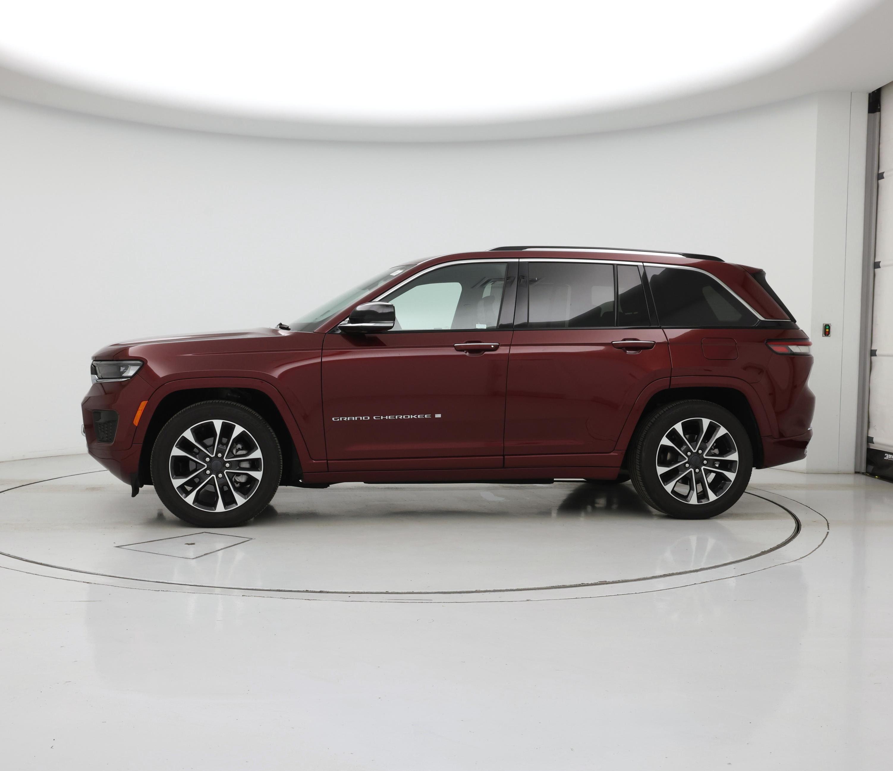 Thumbnail: 2022 Jeep Grand Cherokee - 3