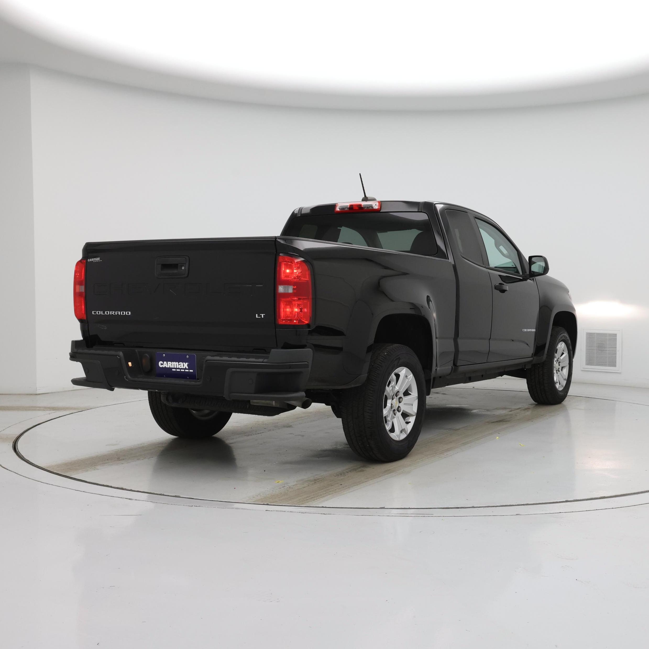 Thumbnail: 2022 Chevrolet Colorado - 8