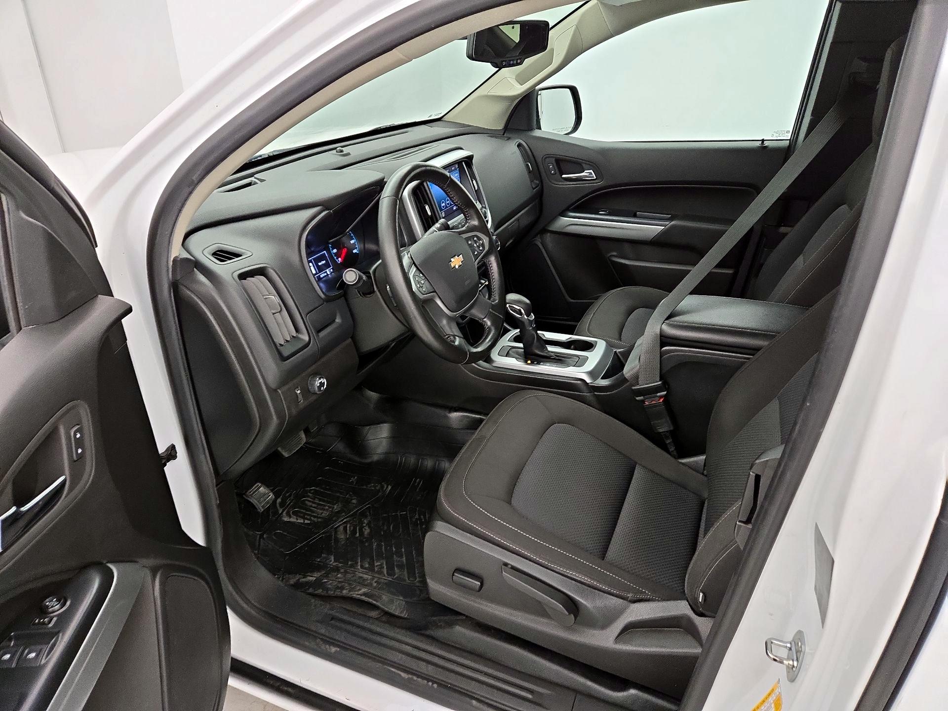 Thumbnail: 2022 Chevrolet Colorado - 11