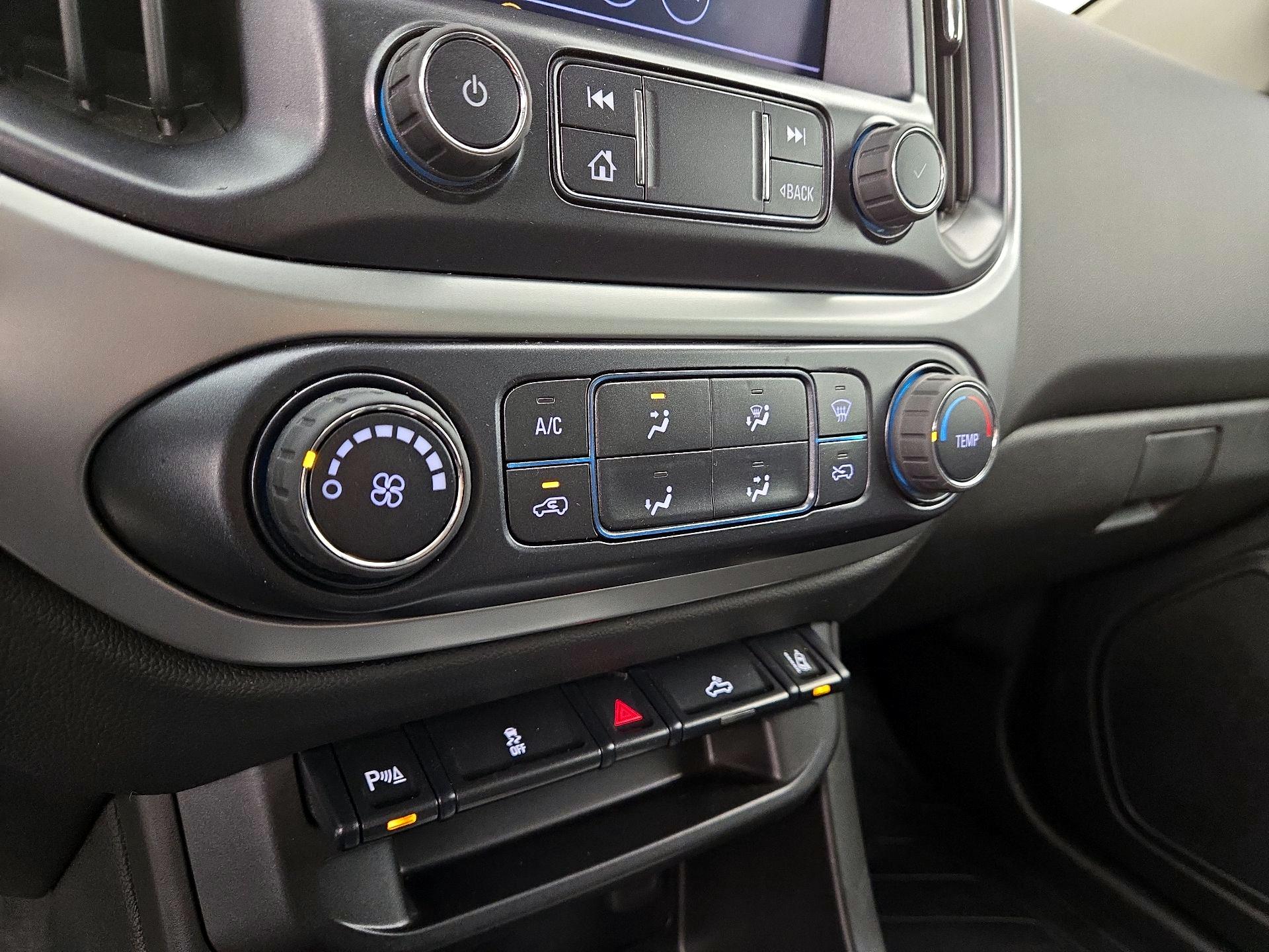 Thumbnail: 2022 Chevrolet Colorado - 16