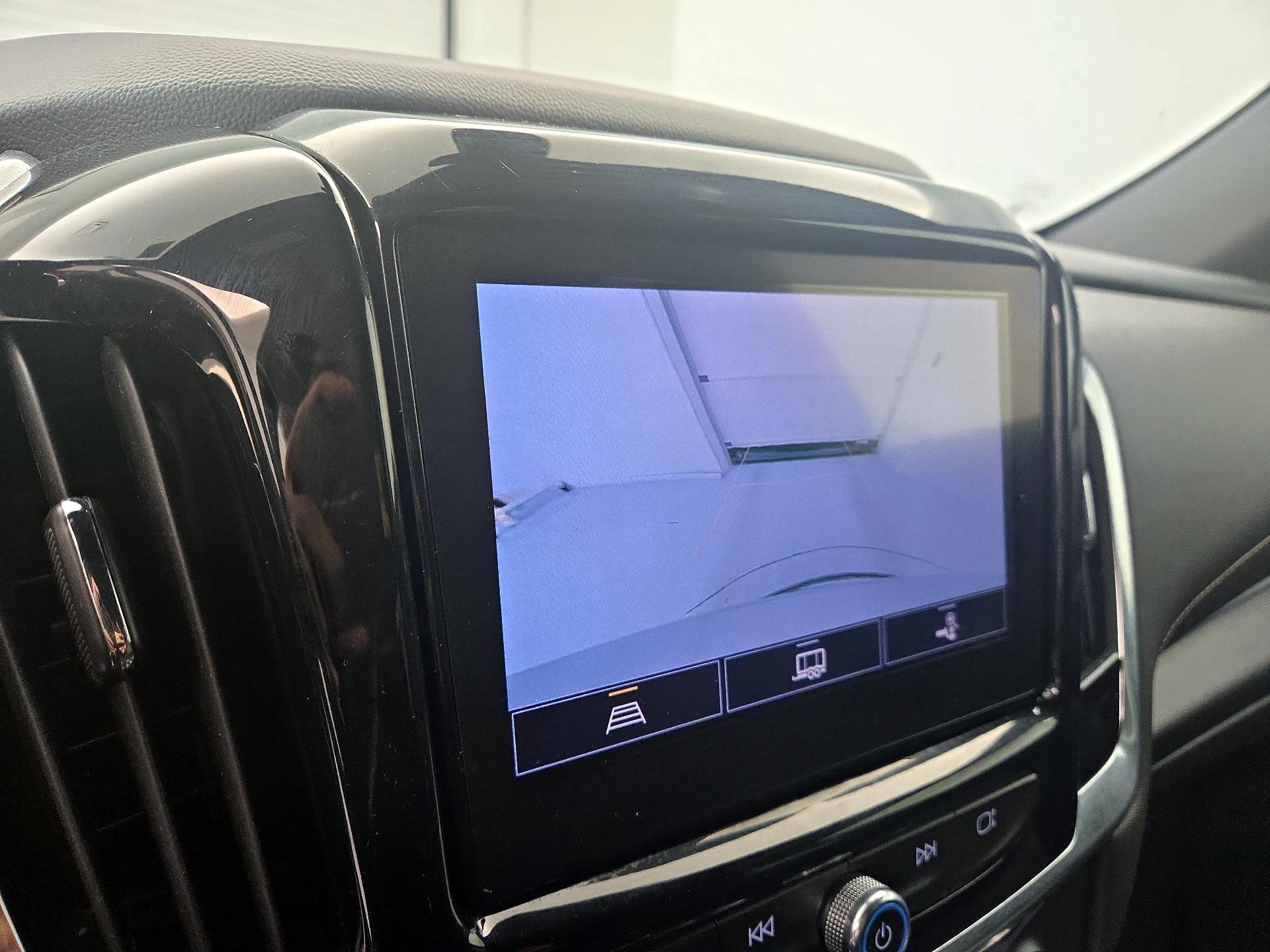 Thumbnail: 2022 Chevrolet Traverse - 14