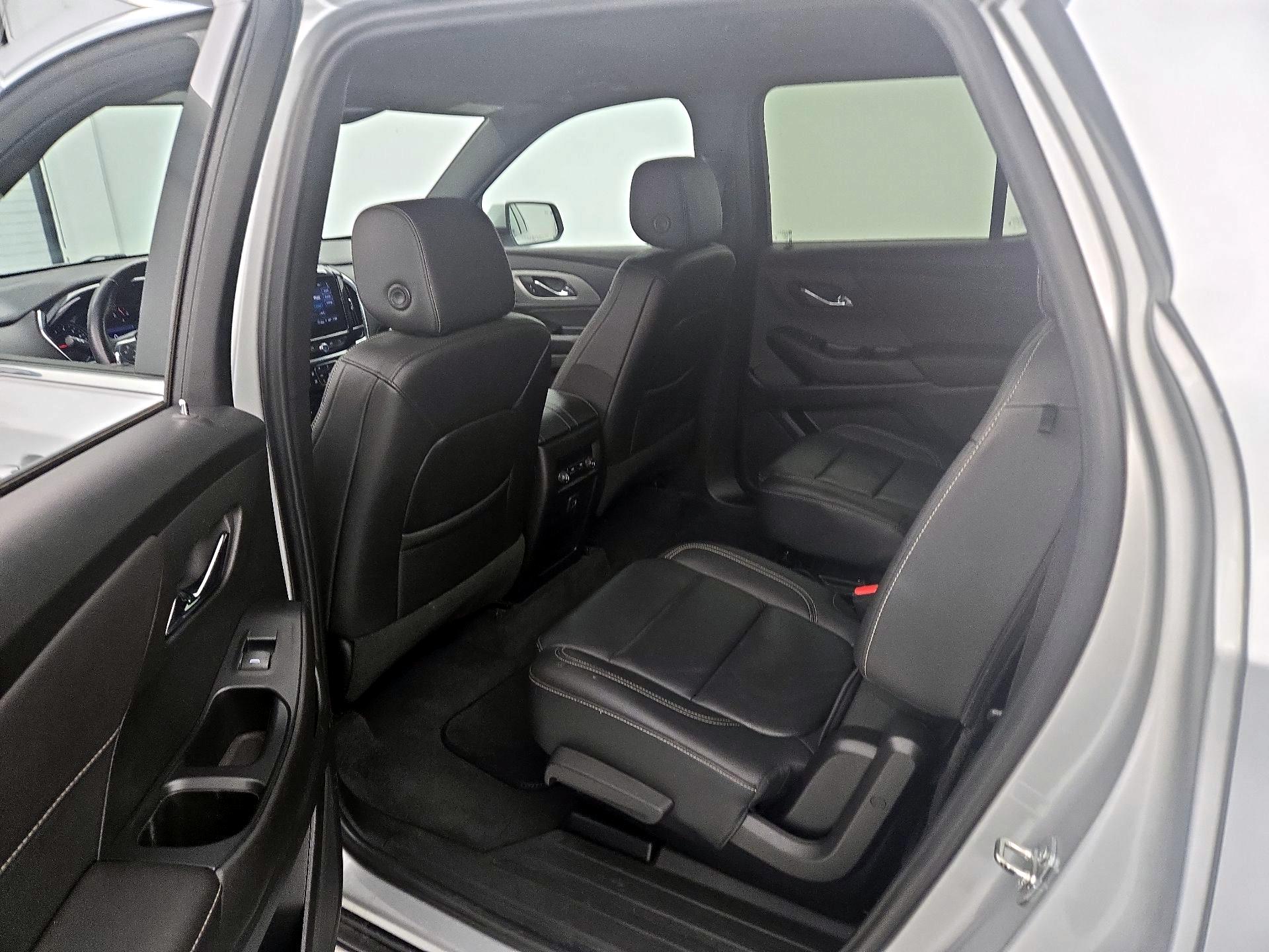 Thumbnail: 2022 Chevrolet Traverse - 19