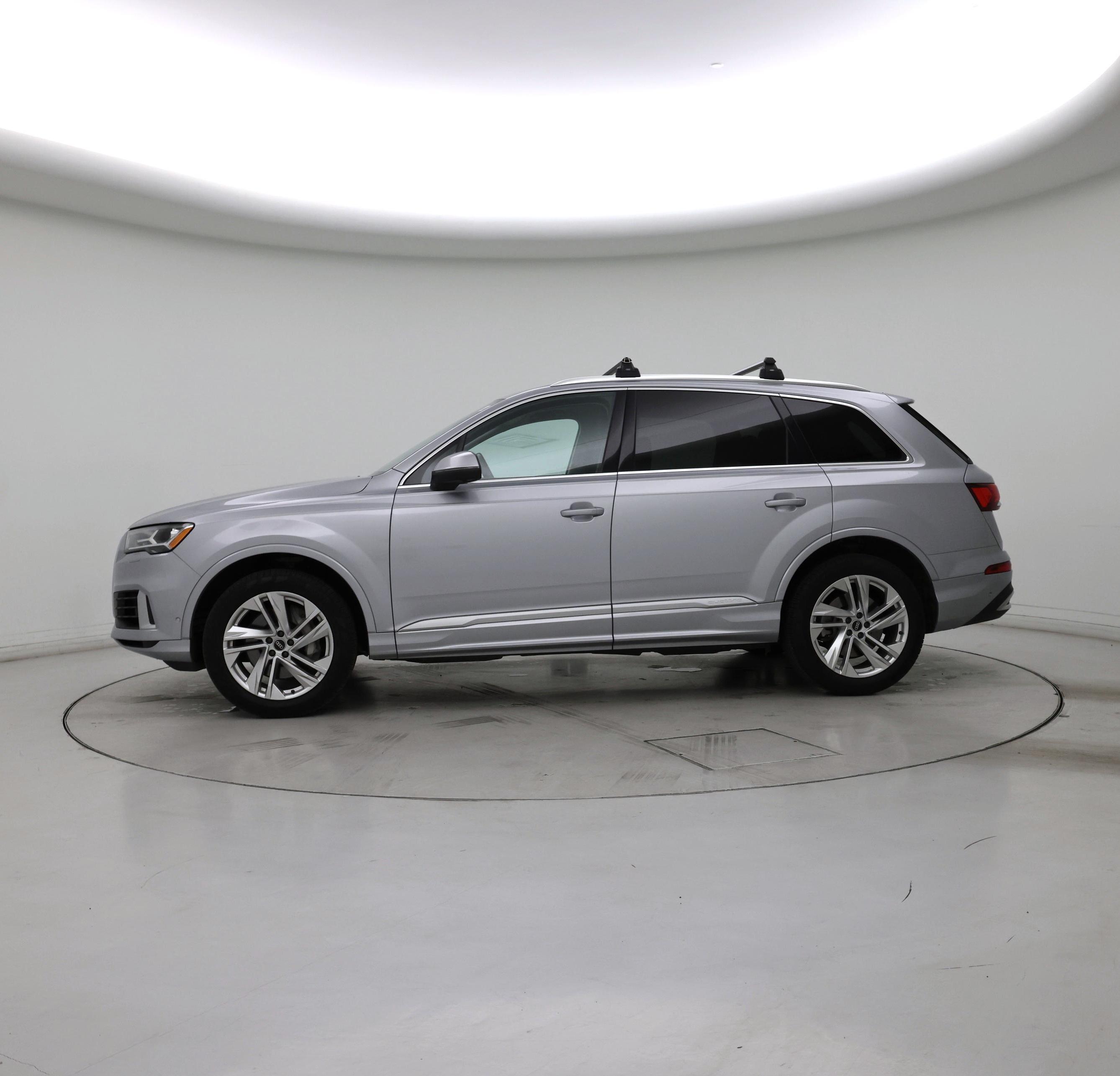 Thumbnail: 2022 Audi Q7 - 3