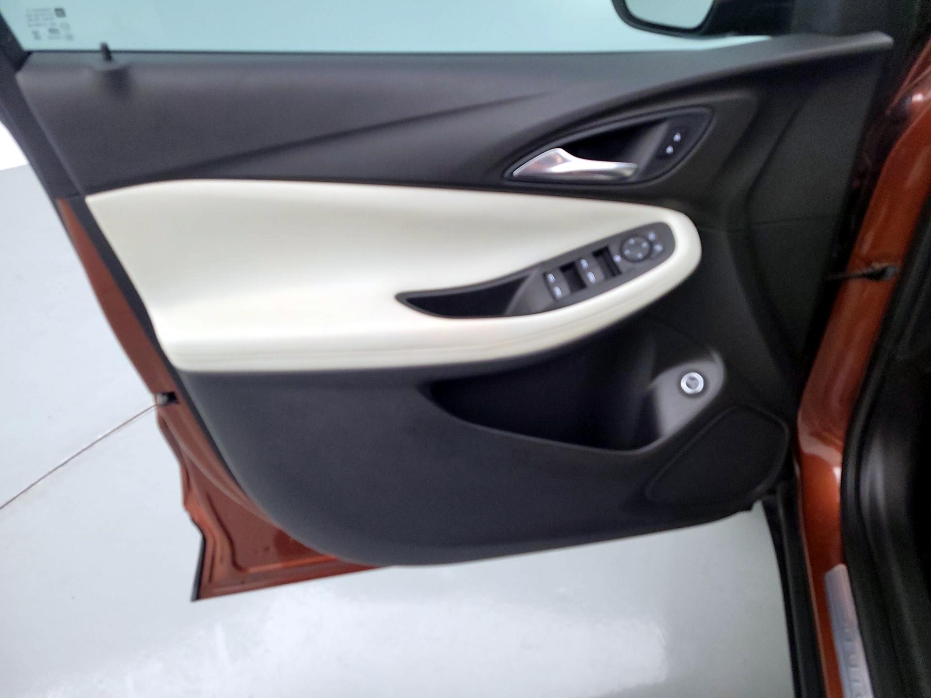 Thumbnail: 2021 Buick Encore GX - 12