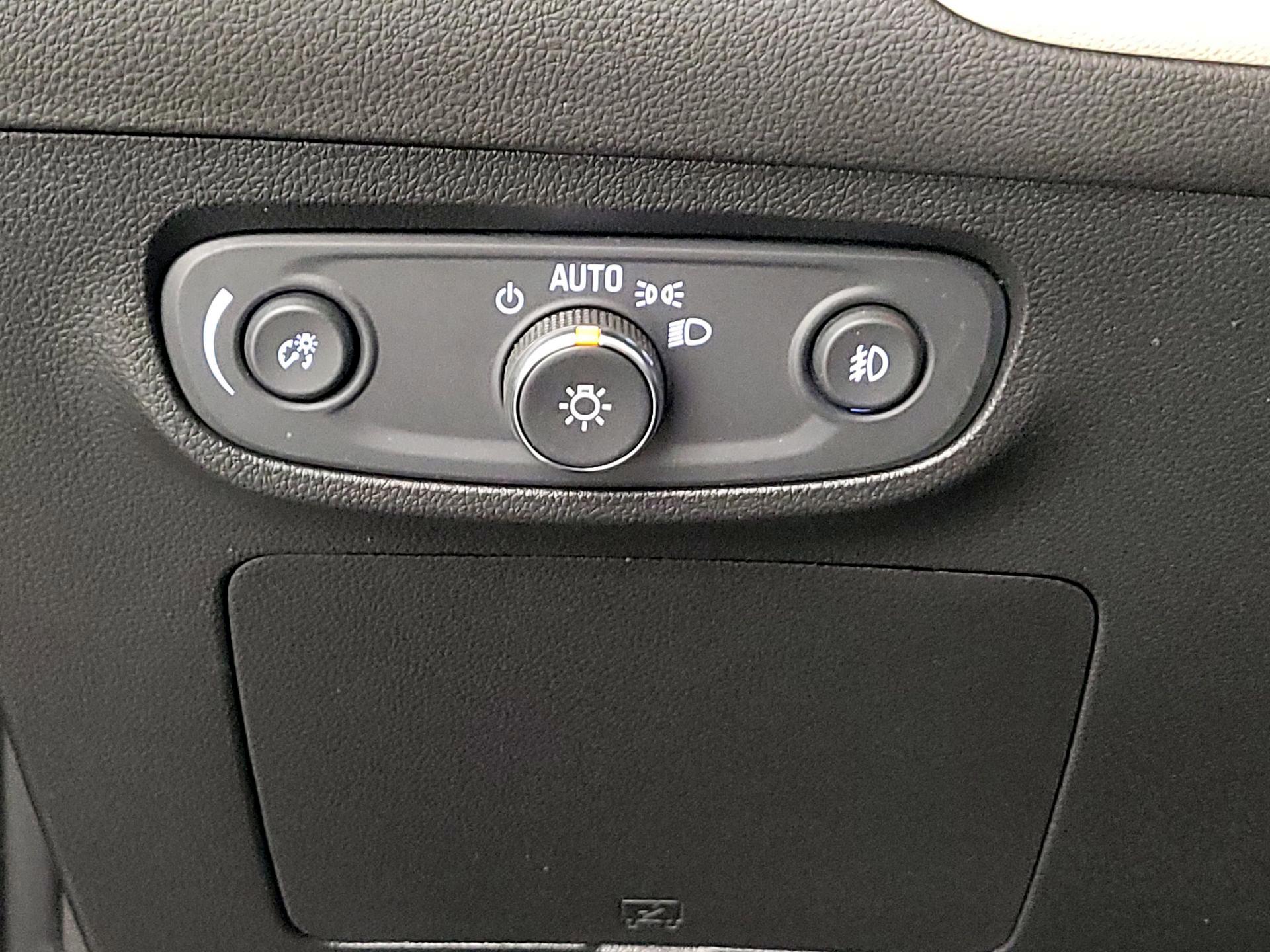 Thumbnail: 2021 Buick Encore GX - 13