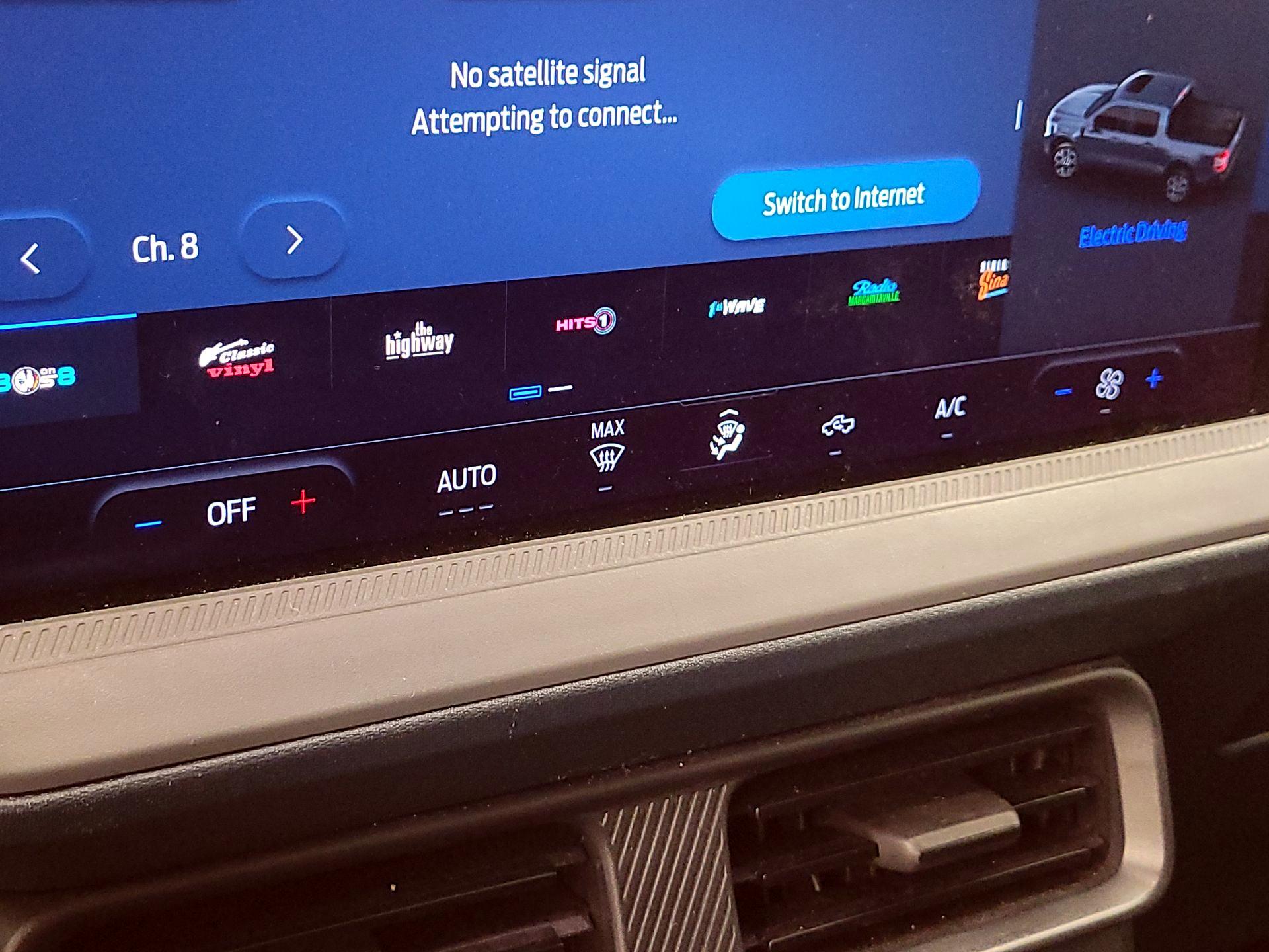 Thumbnail: 2025 Ford Maverick - 15