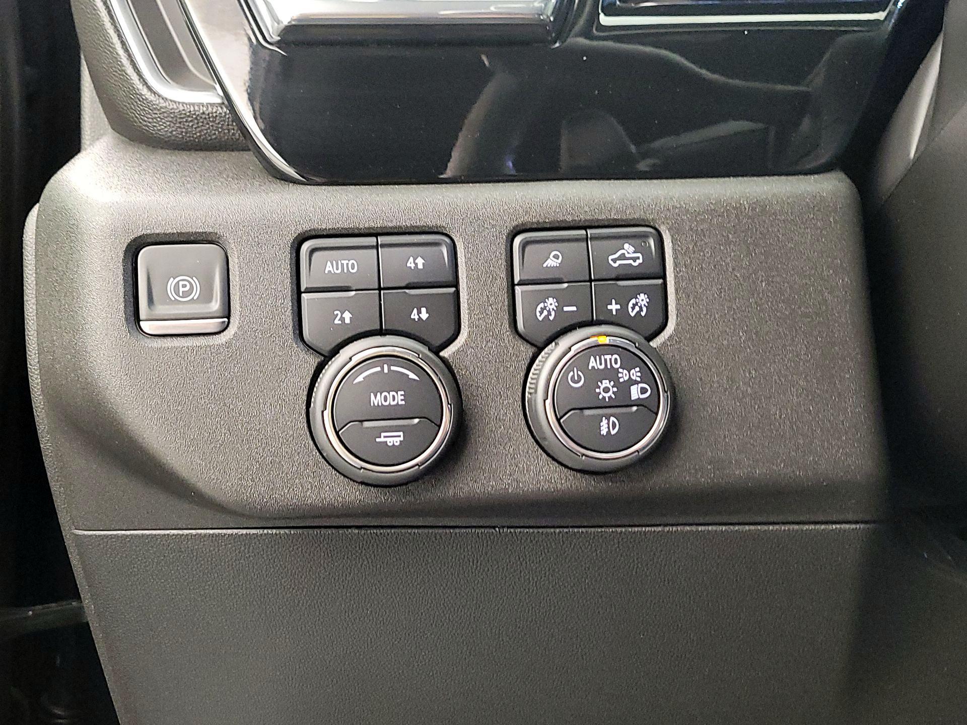 Thumbnail: 2024 Chevrolet Silverado 1500 - 13