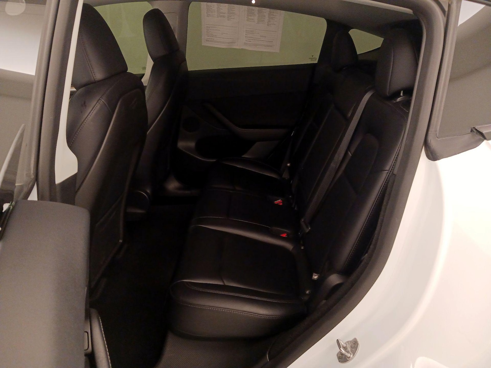 2025 Tesla Model Y Long Range - Photo 19