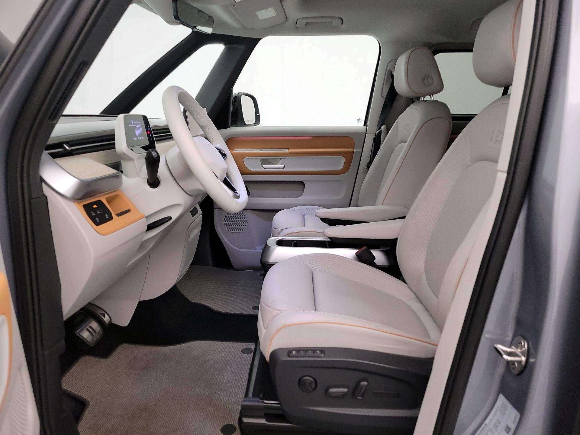 Thumbnail: 2025 Volkswagen ID.Buzz - 11