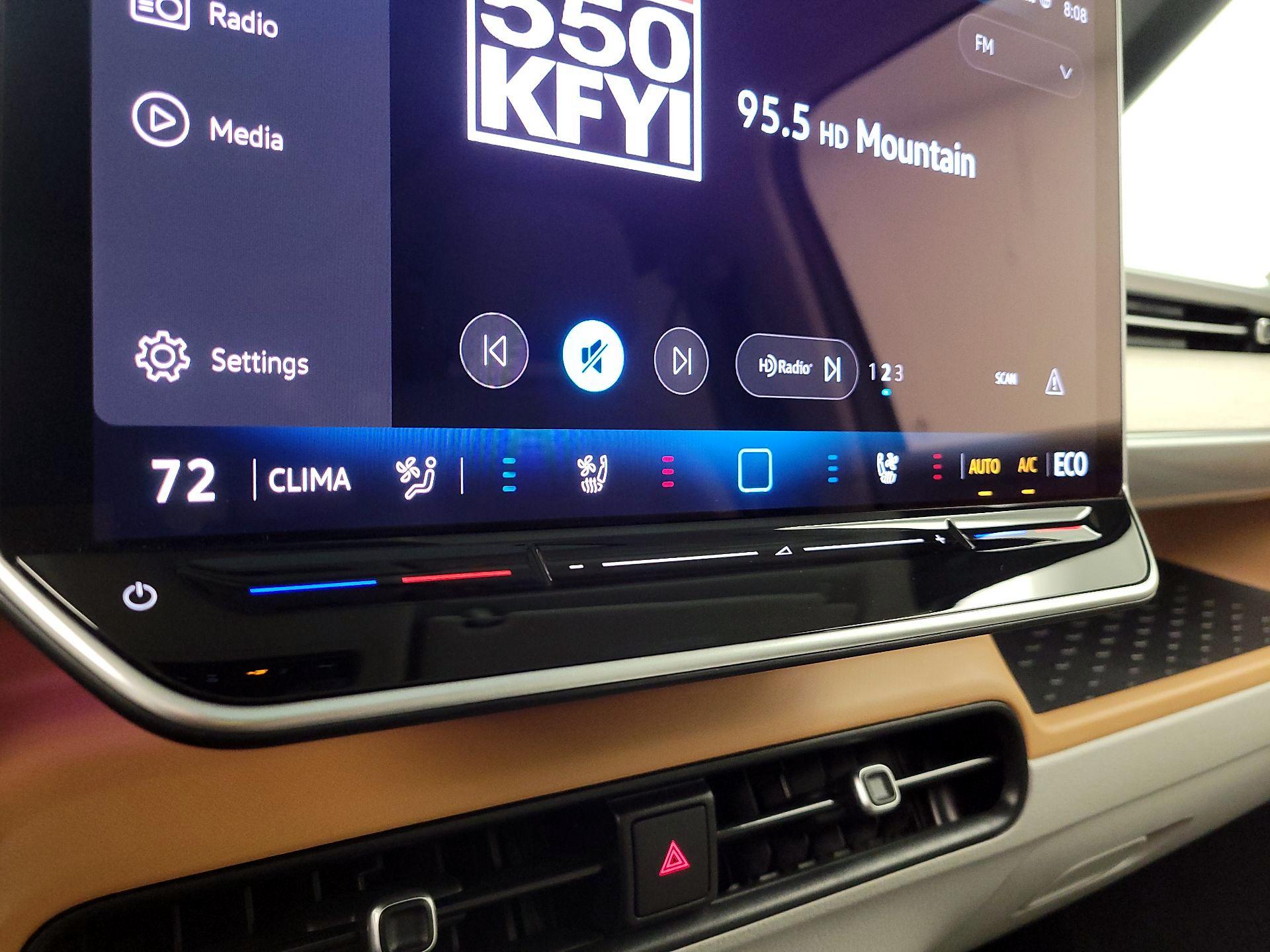 Thumbnail: 2025 Volkswagen ID.Buzz - 17