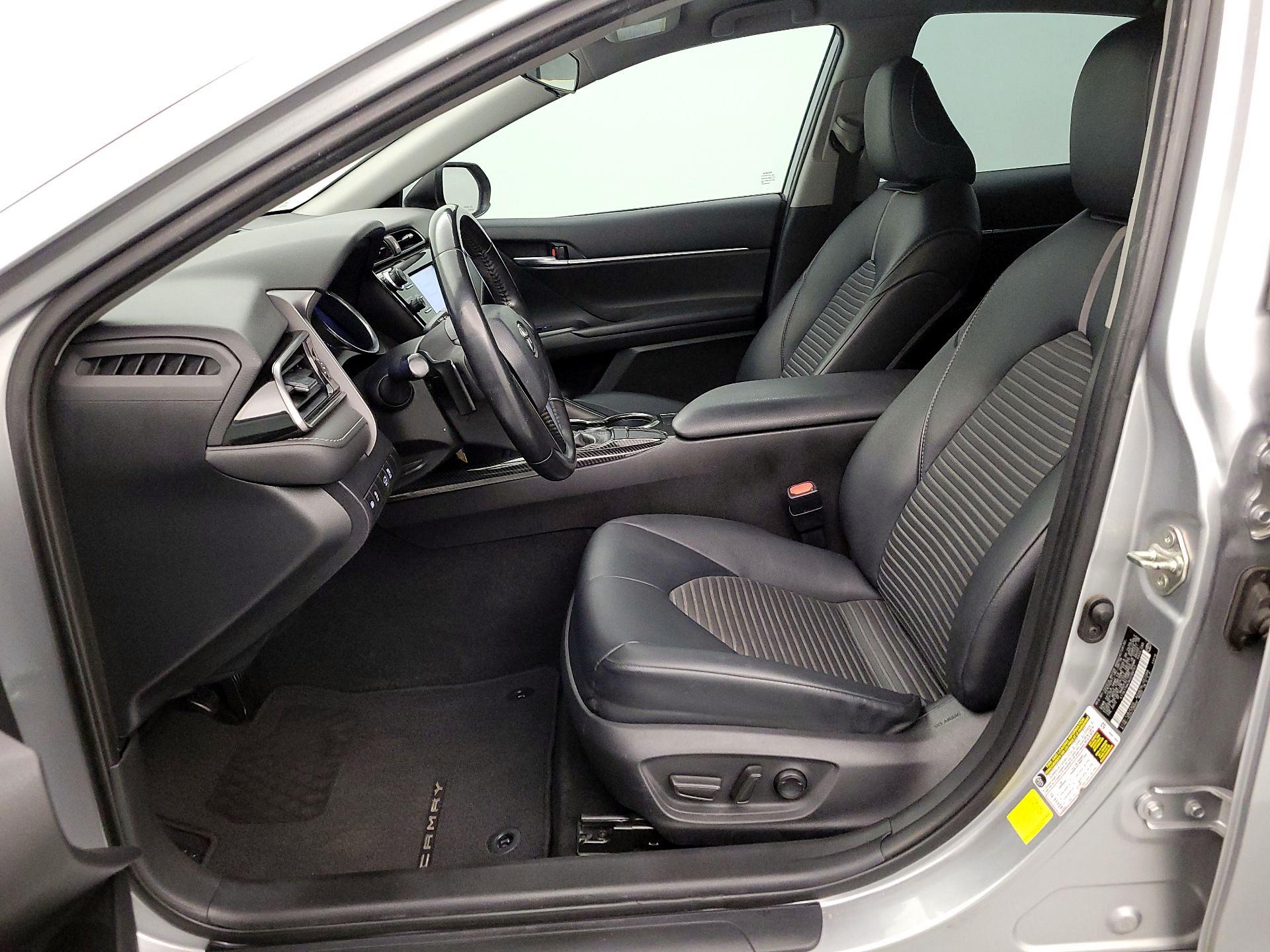Thumbnail: 2019 Toyota Camry - 11