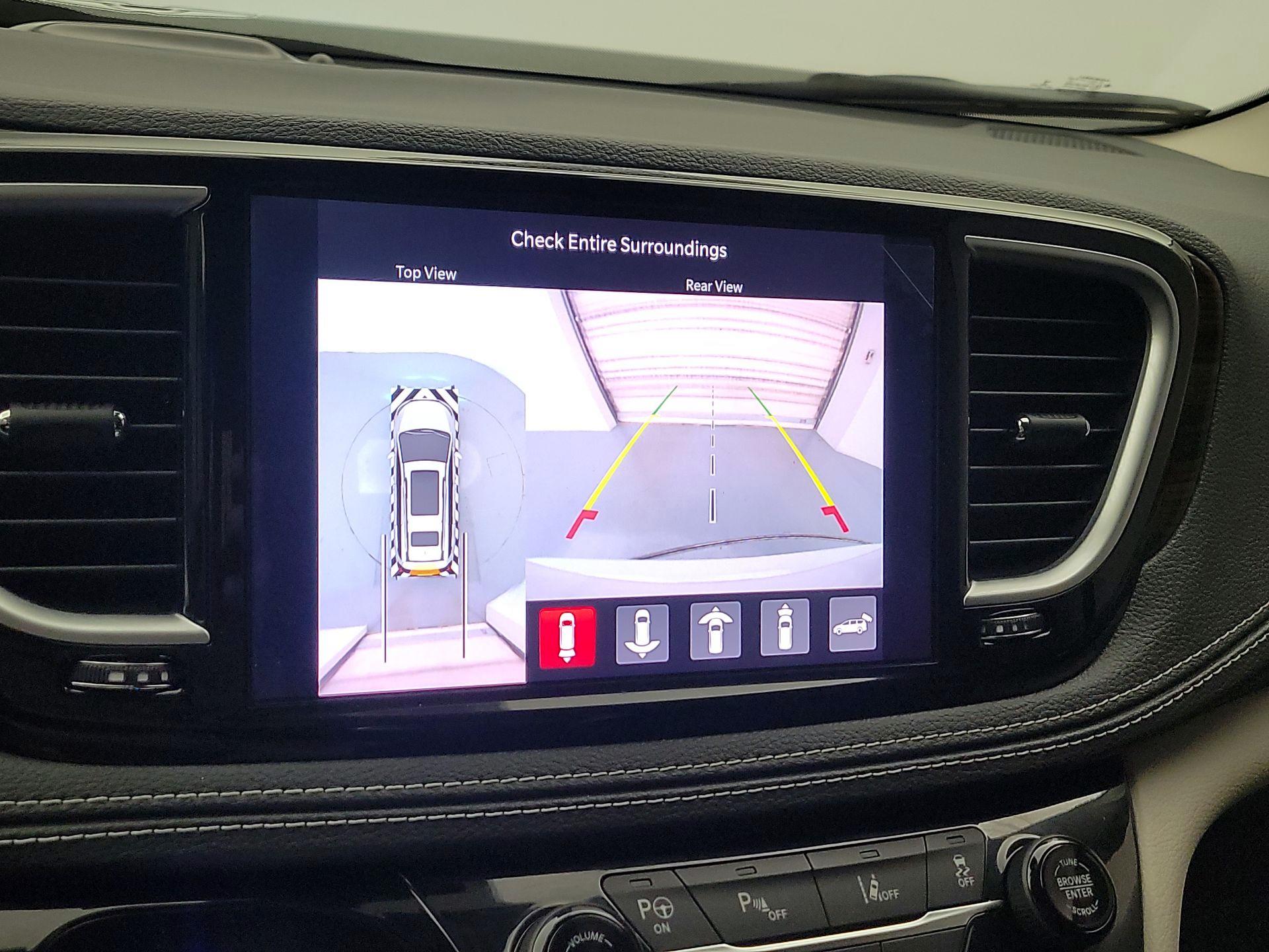 Thumbnail: 2022 Chrysler Pacifica - 15