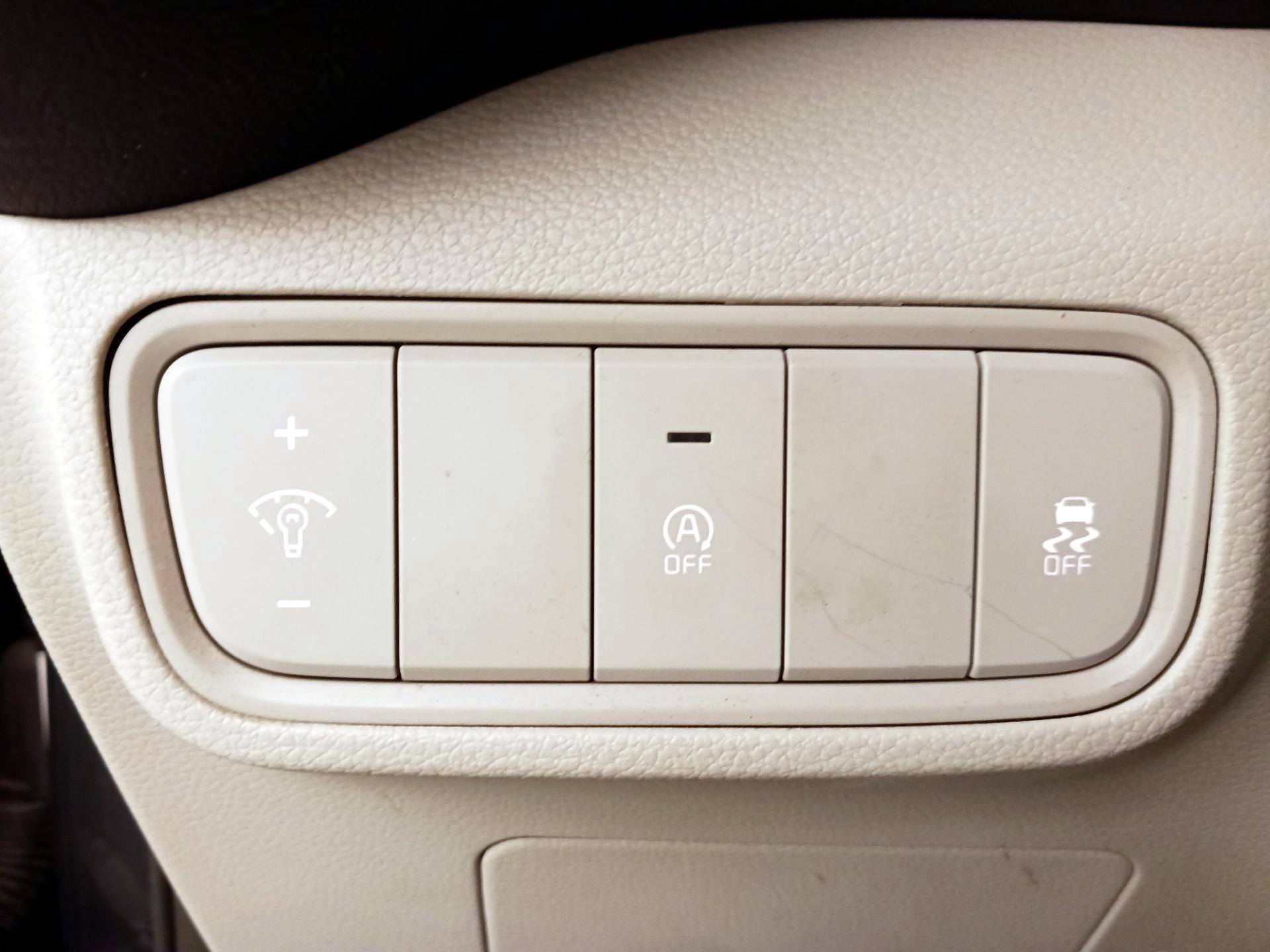 Thumbnail: 2021 Kia Soul - 13