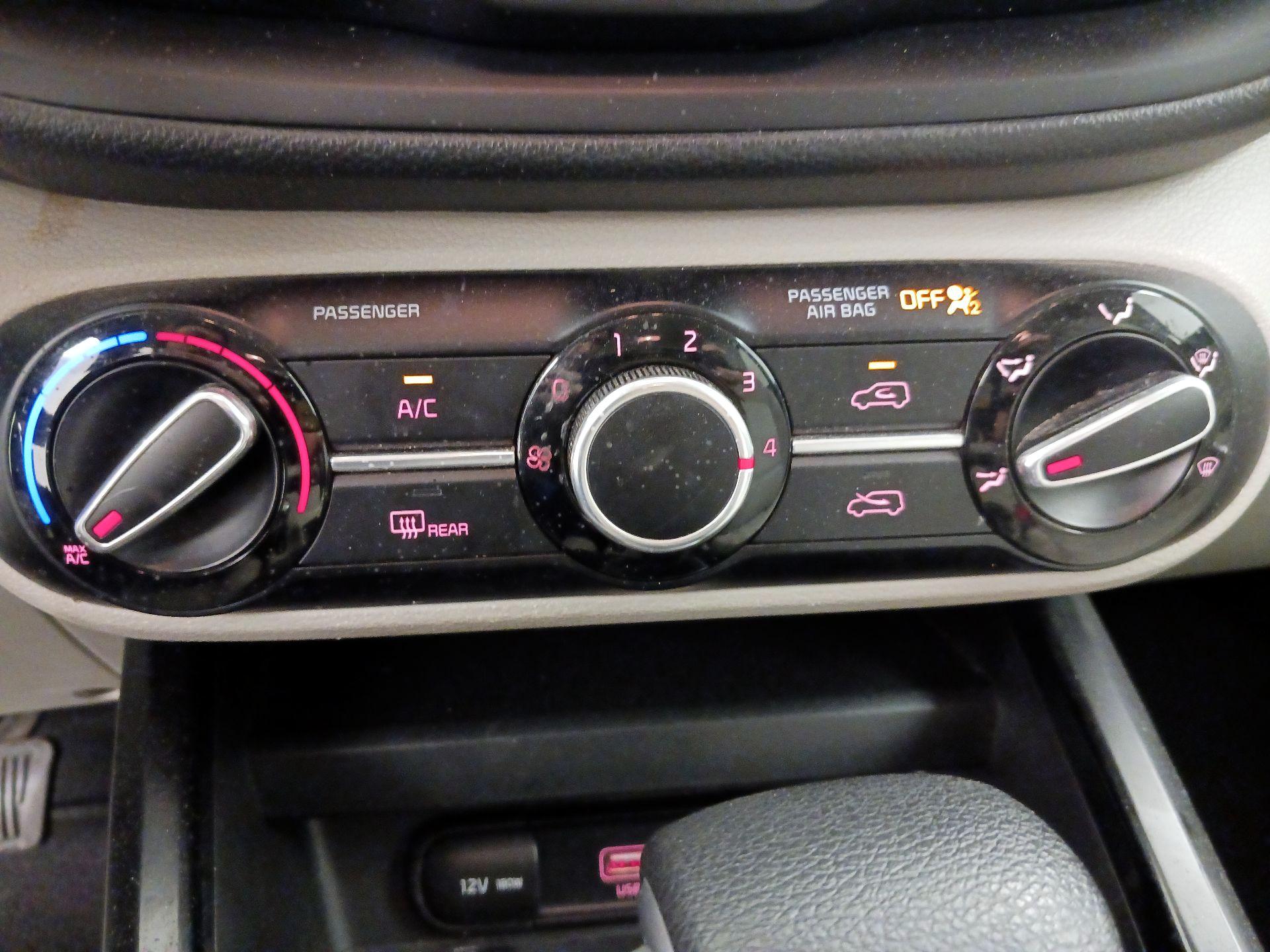 Thumbnail: 2021 Kia Soul - 16