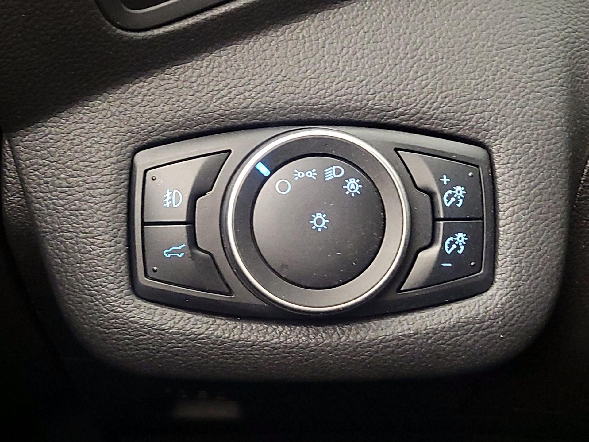 Thumbnail: 2017 Ford Escape - 13