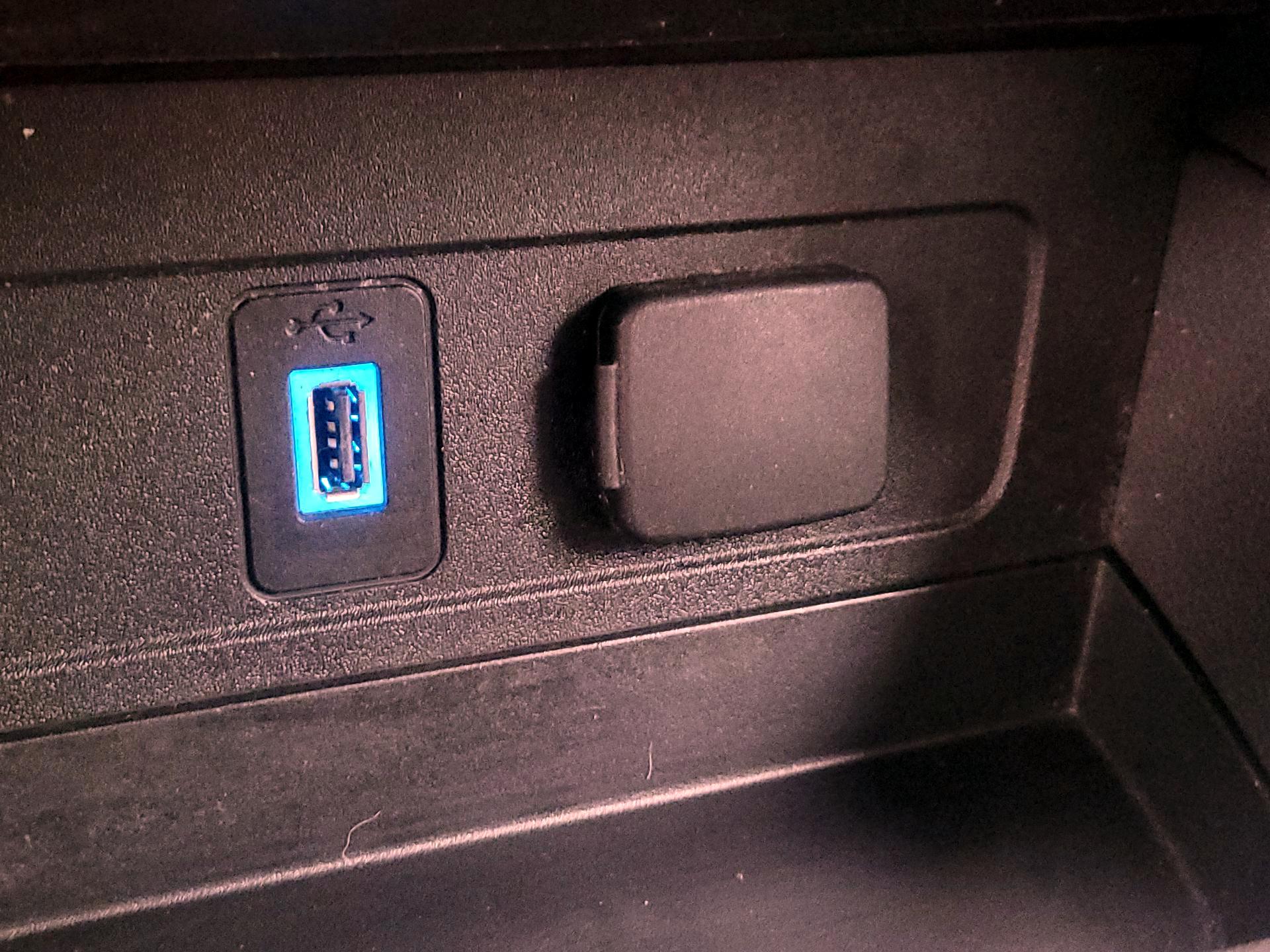 Thumbnail: 2017 Ford Escape - 18