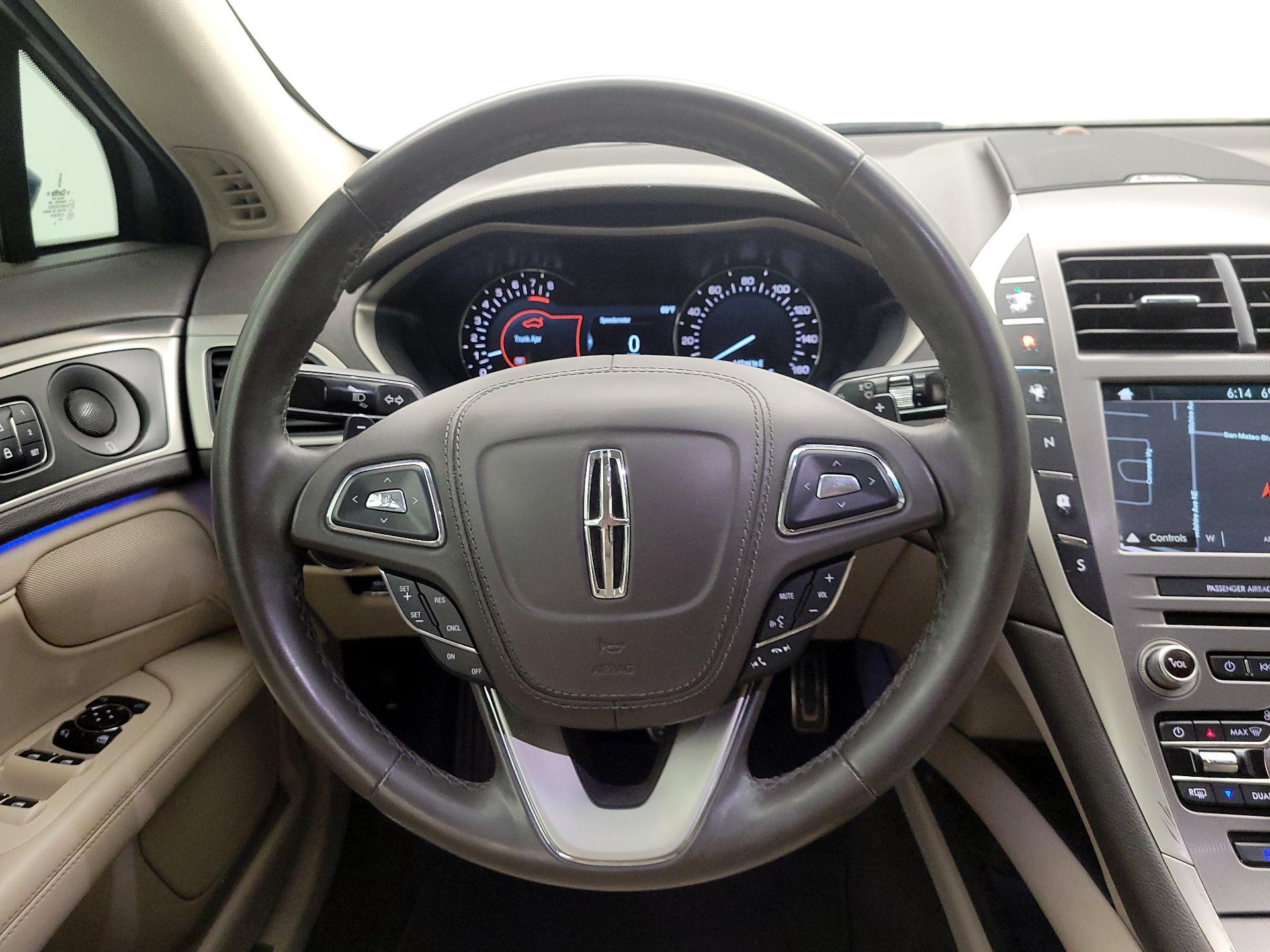 Thumbnail: 2018 Lincoln MKZ - 10