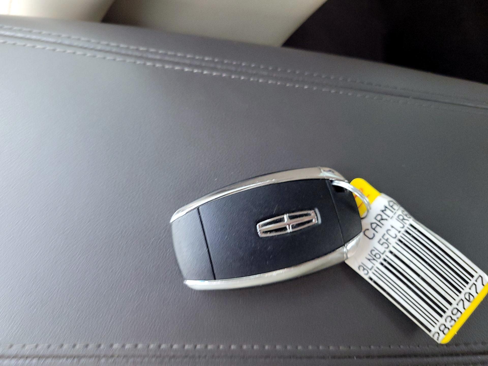 Thumbnail: 2018 Lincoln MKZ - 18