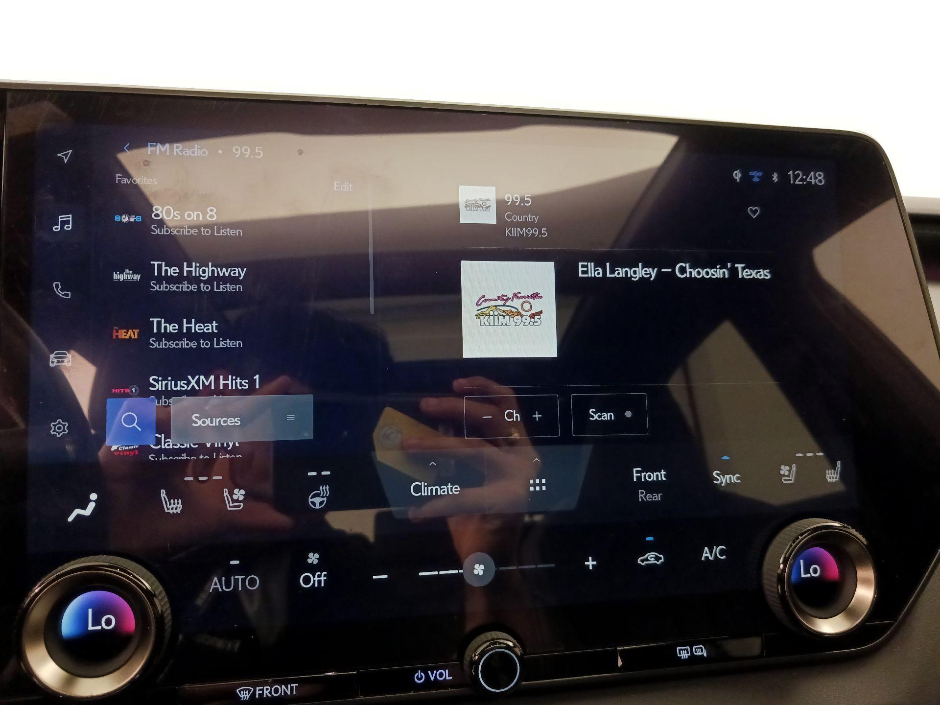 Thumbnail: 2023 Lexus RX - 16