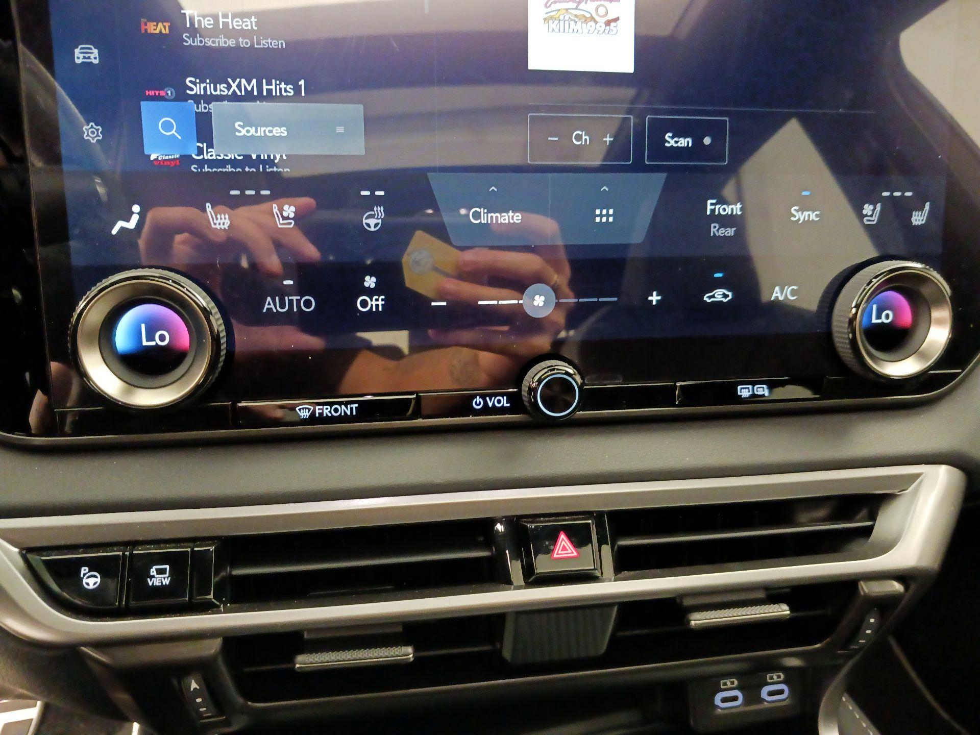 Thumbnail: 2023 Lexus RX - 17