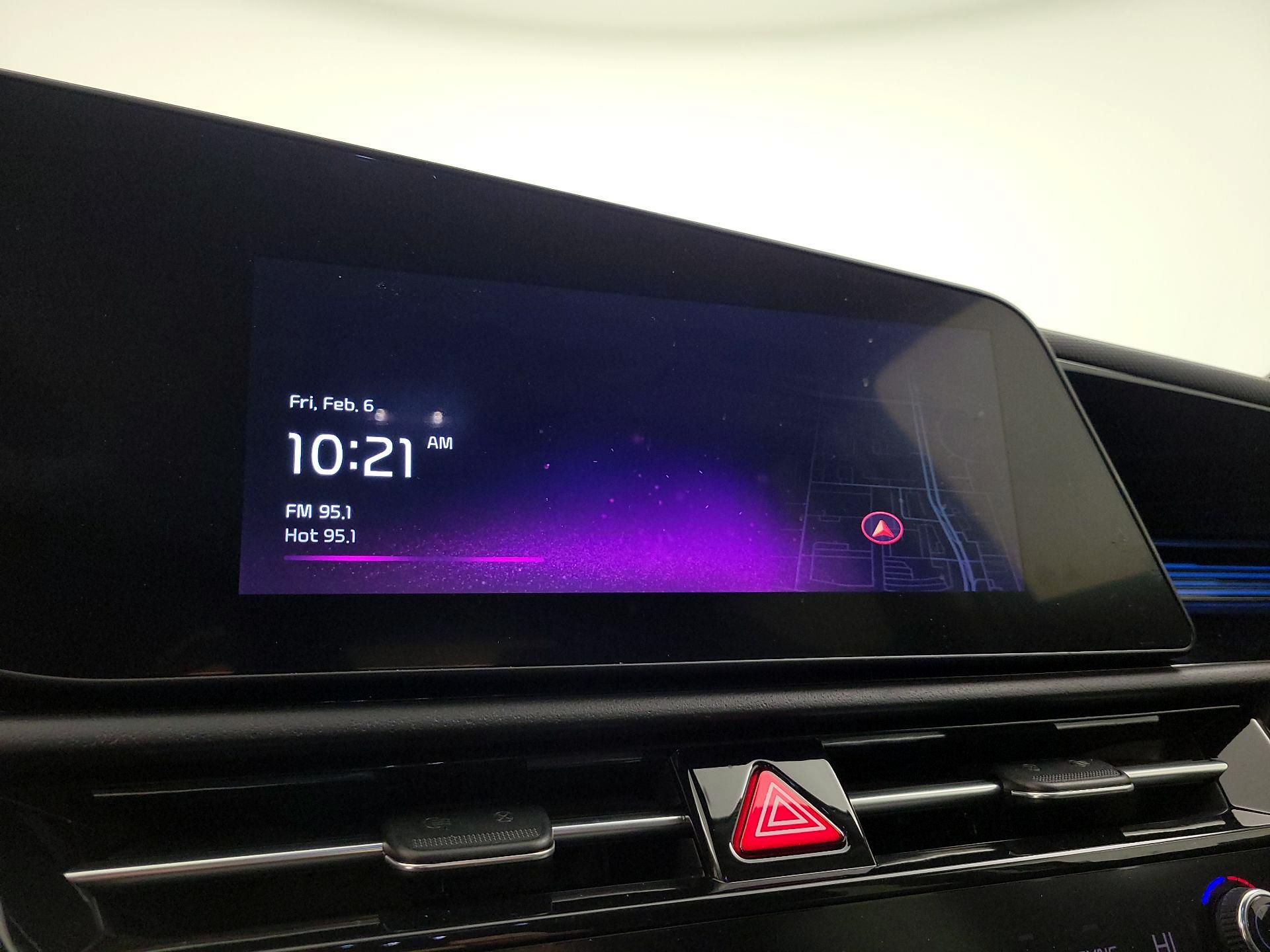 Thumbnail: 2023 Kia Niro - 14