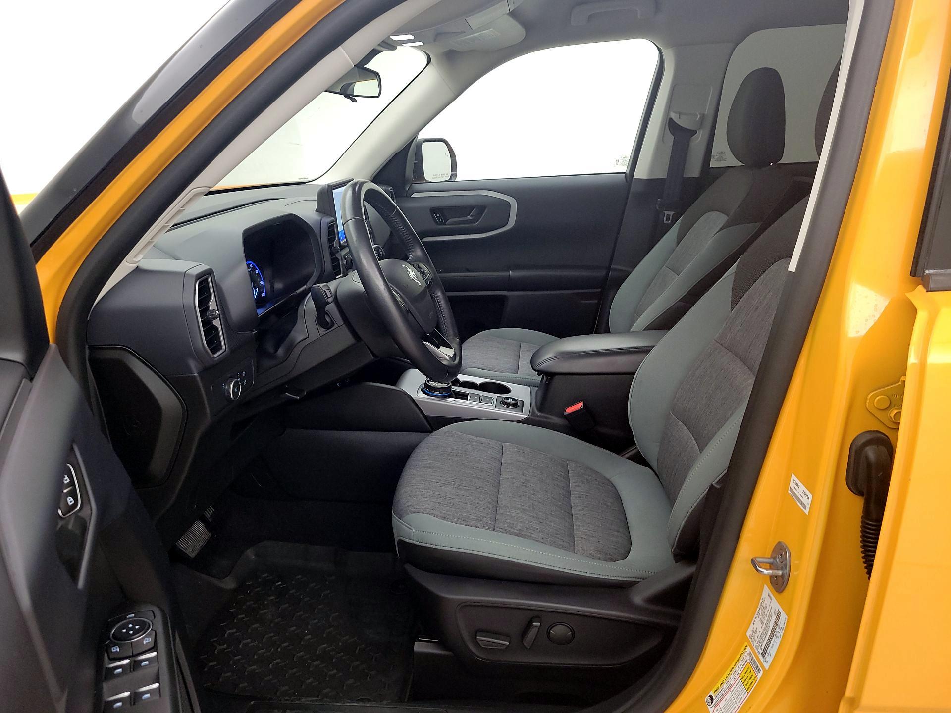 Thumbnail: 2022 Ford Bronco Sport - 11