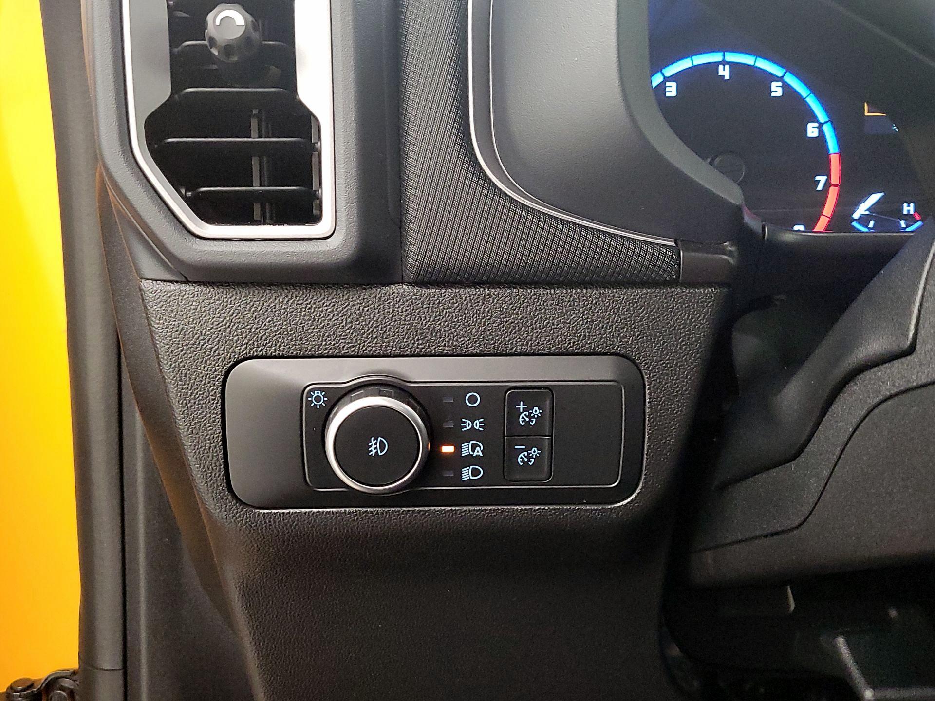 Thumbnail: 2022 Ford Bronco Sport - 13