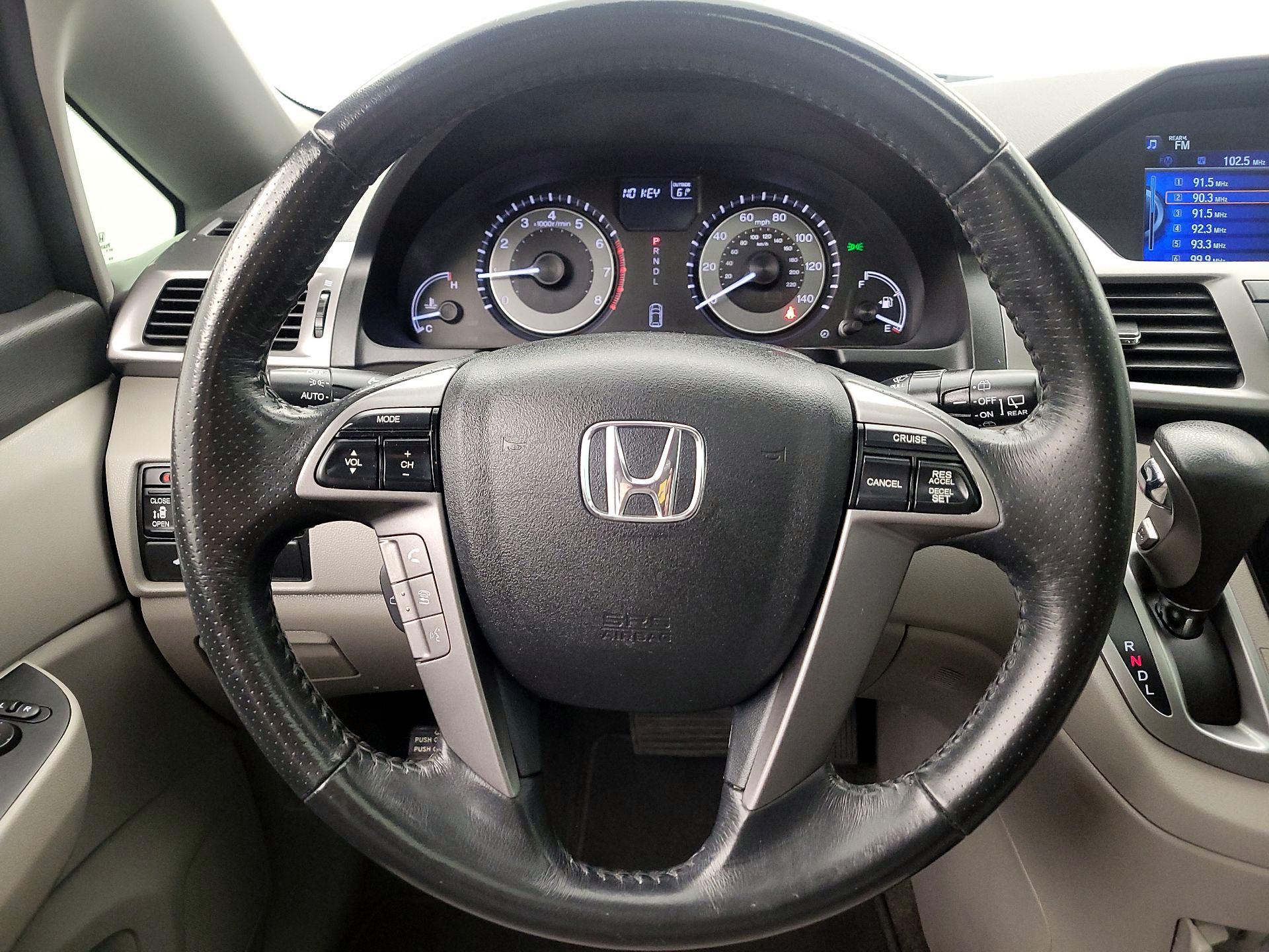 Thumbnail: 2014 Honda Odyssey - 10