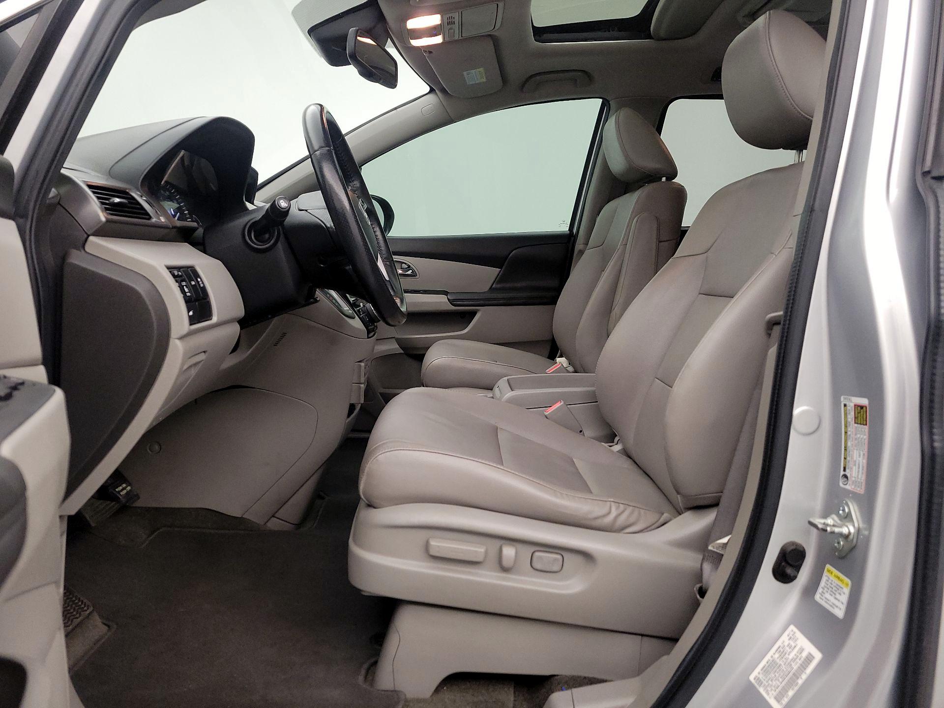 Thumbnail: 2014 Honda Odyssey - 11