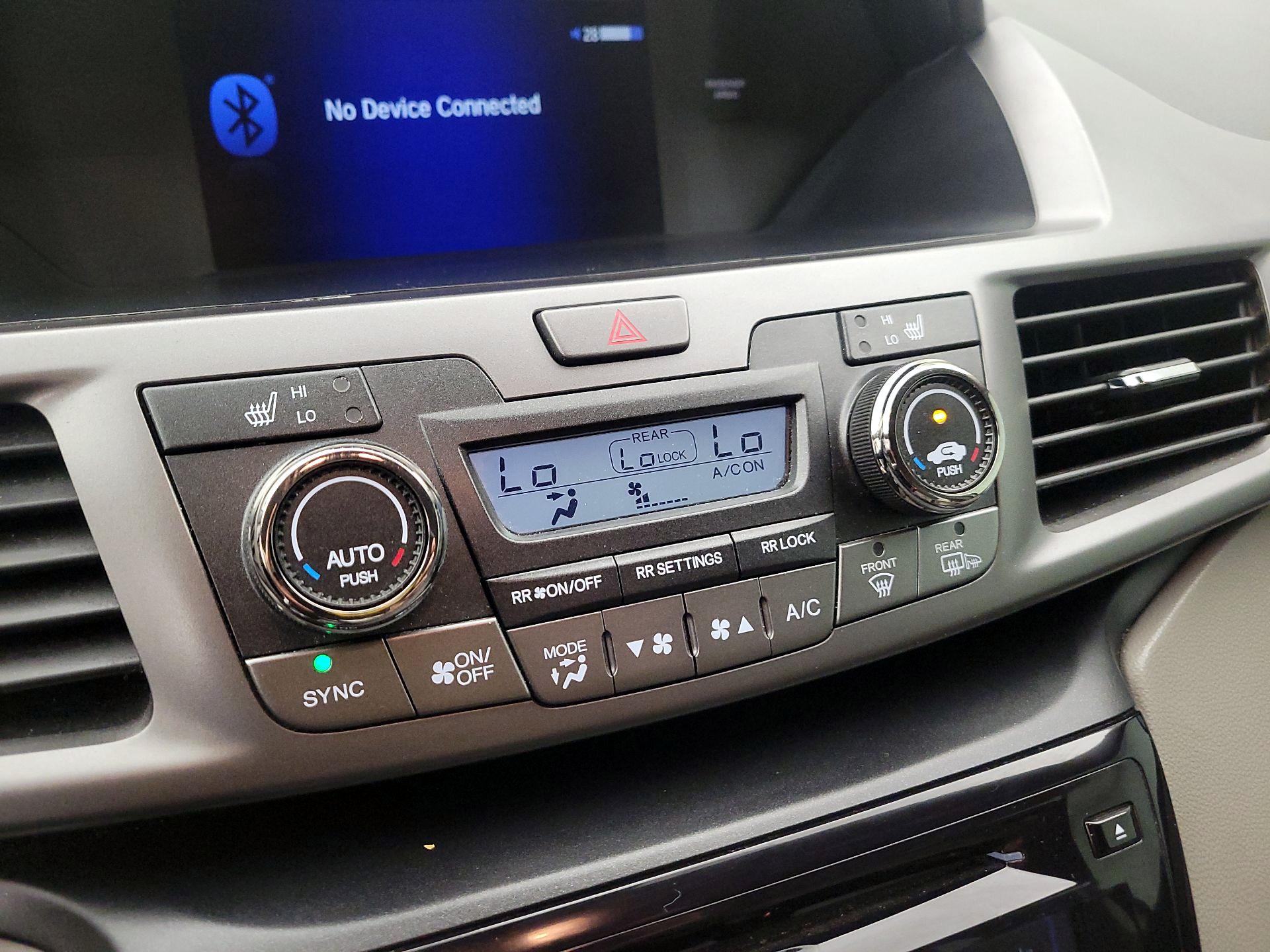 Thumbnail: 2014 Honda Odyssey - 16