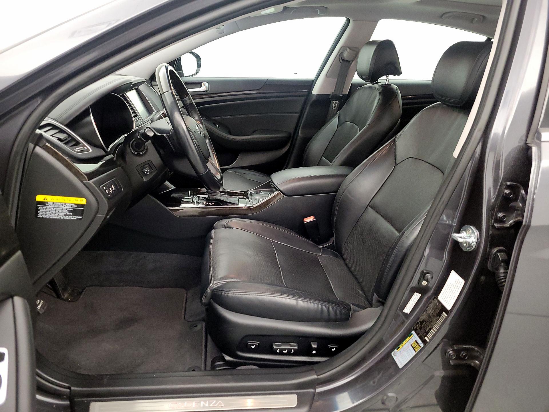 Thumbnail: 2016 Kia Cadenza - 11