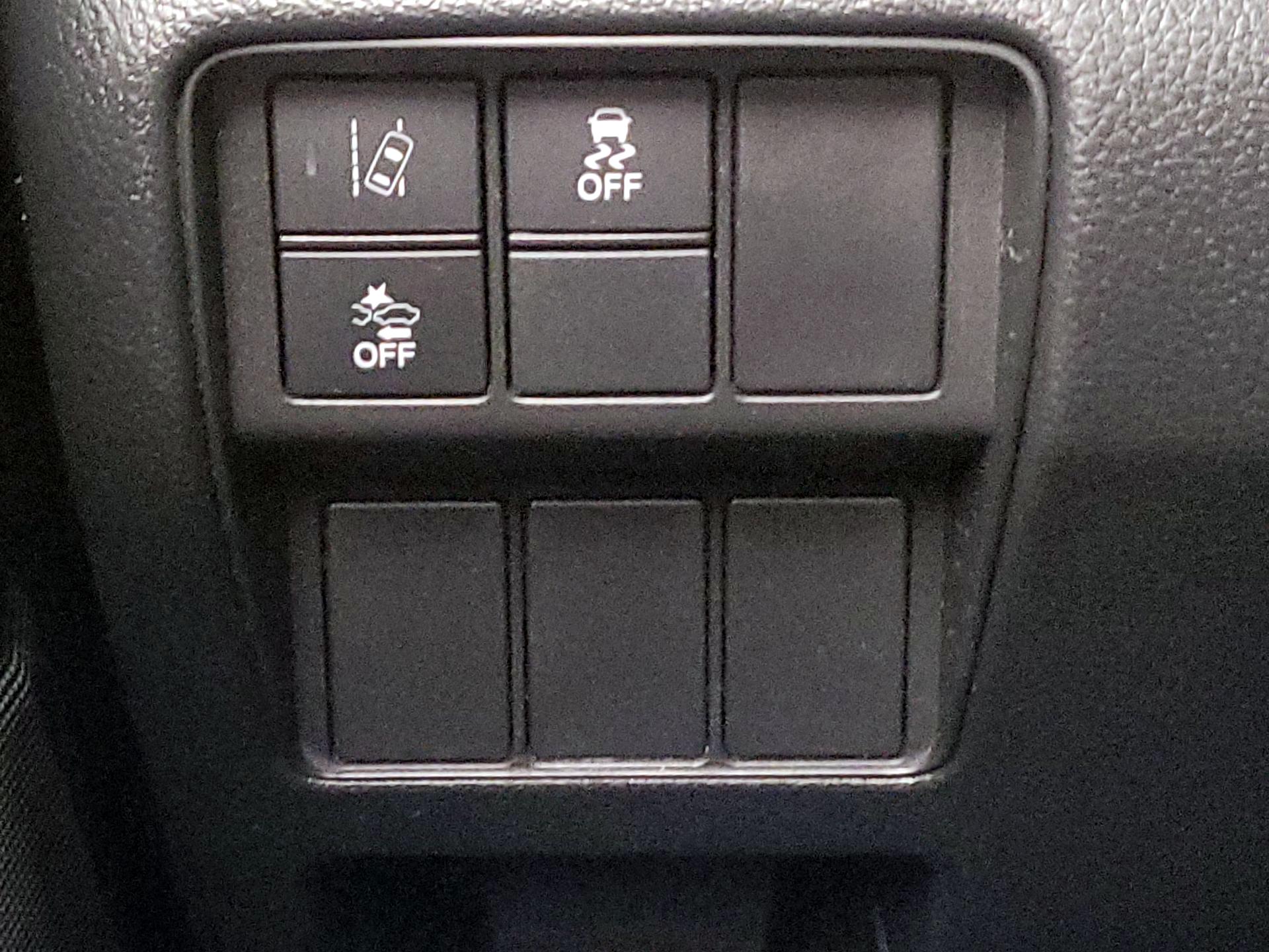 Thumbnail: 2017 Honda CR-V - 13