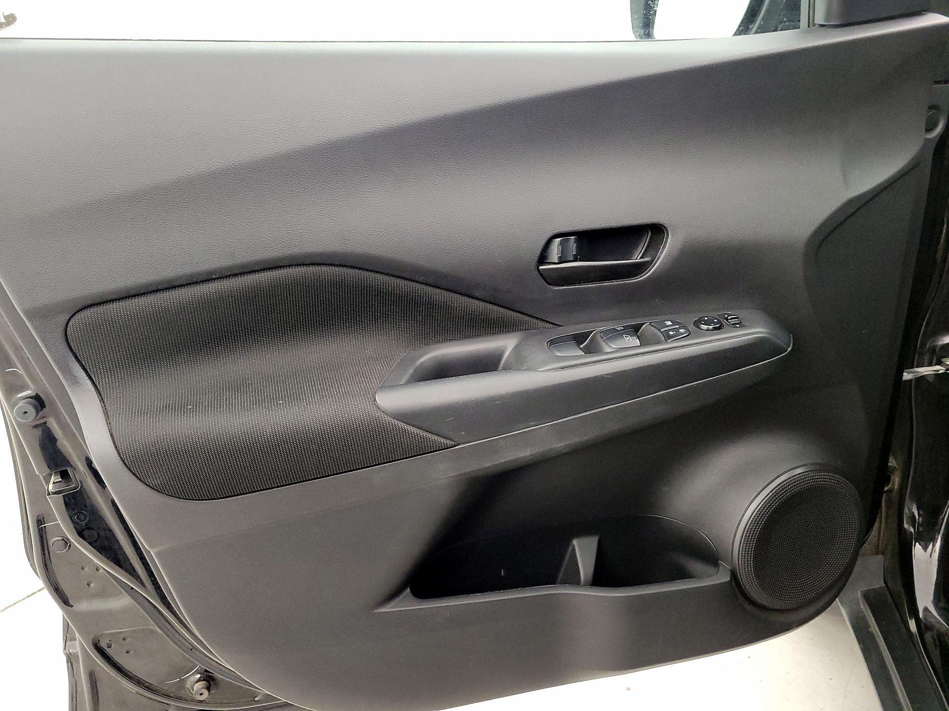 Thumbnail: 2022 Nissan Kicks - 12