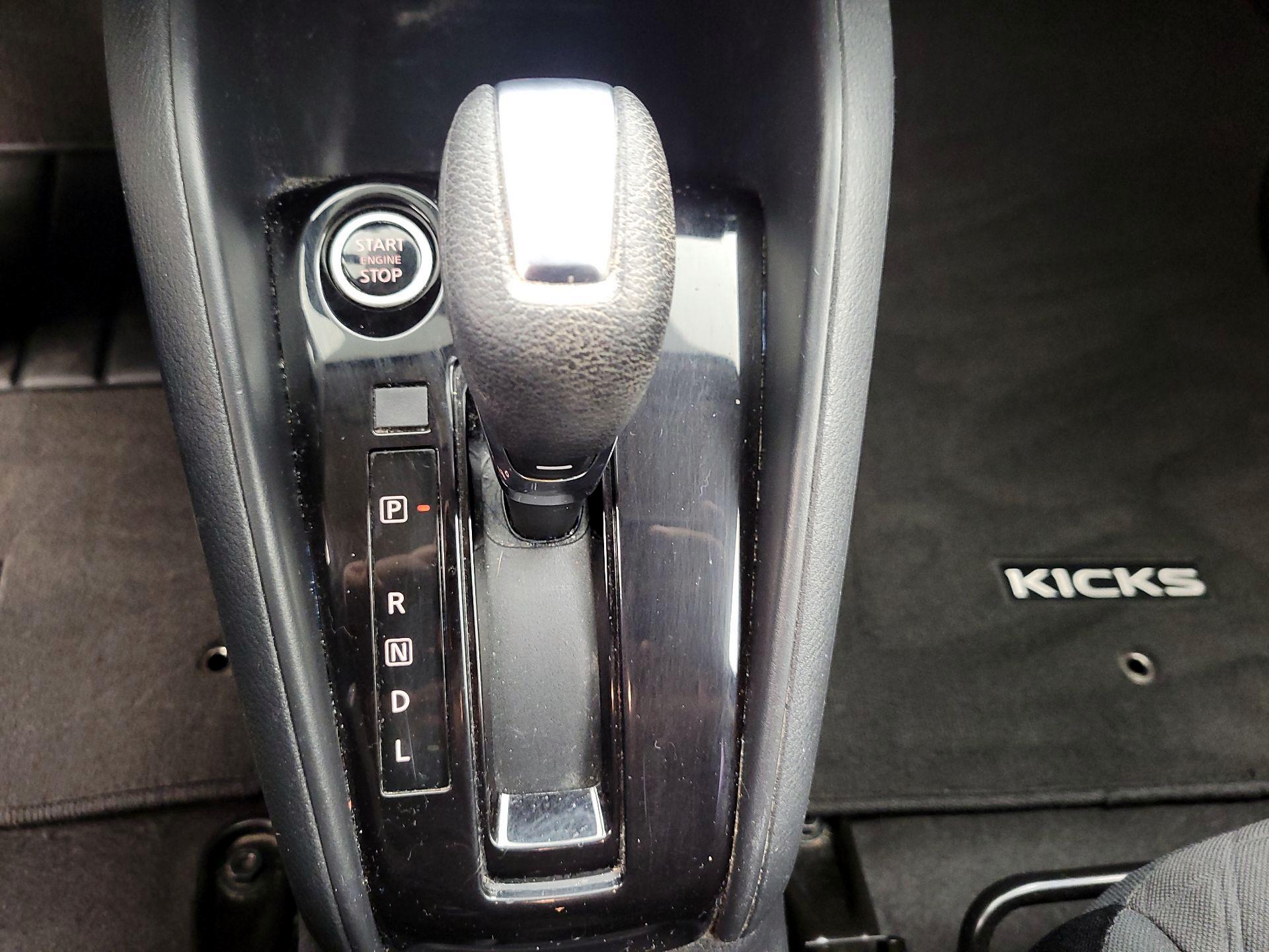 Thumbnail: 2022 Nissan Kicks - 15