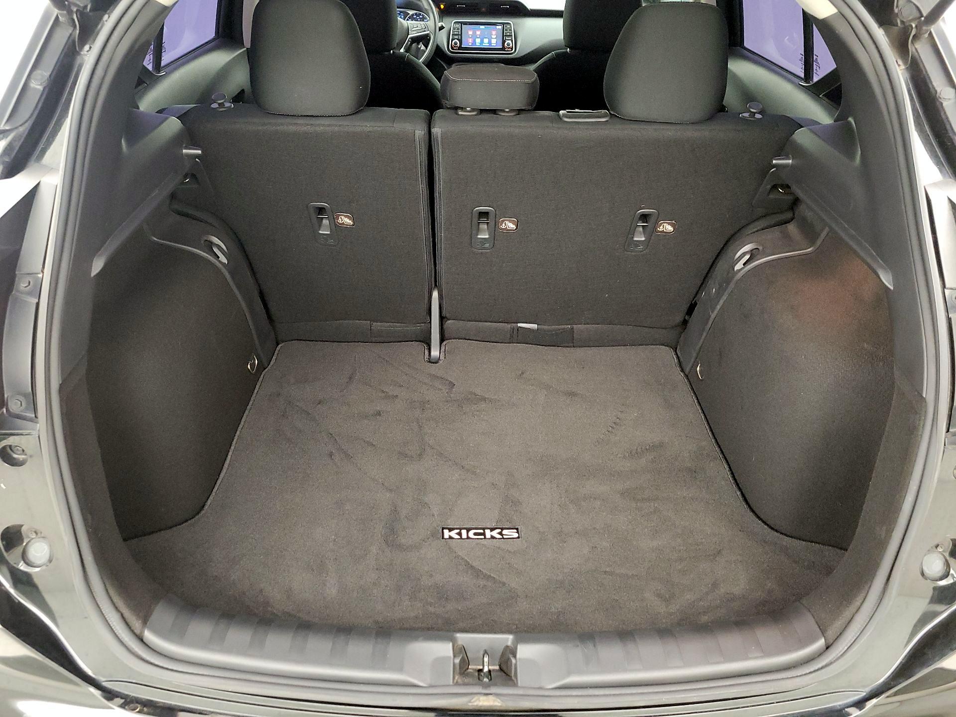 Thumbnail: 2022 Nissan Kicks - 16