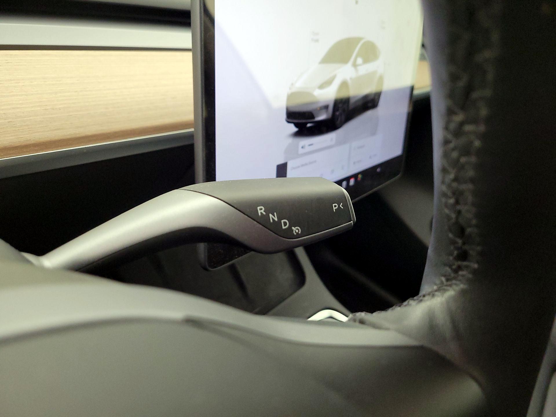 Thumbnail: 2025 Tesla Model Y - 17