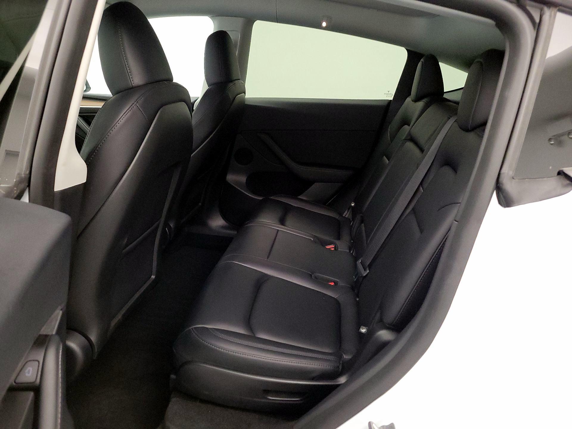 Thumbnail: 2025 Tesla Model Y - 18