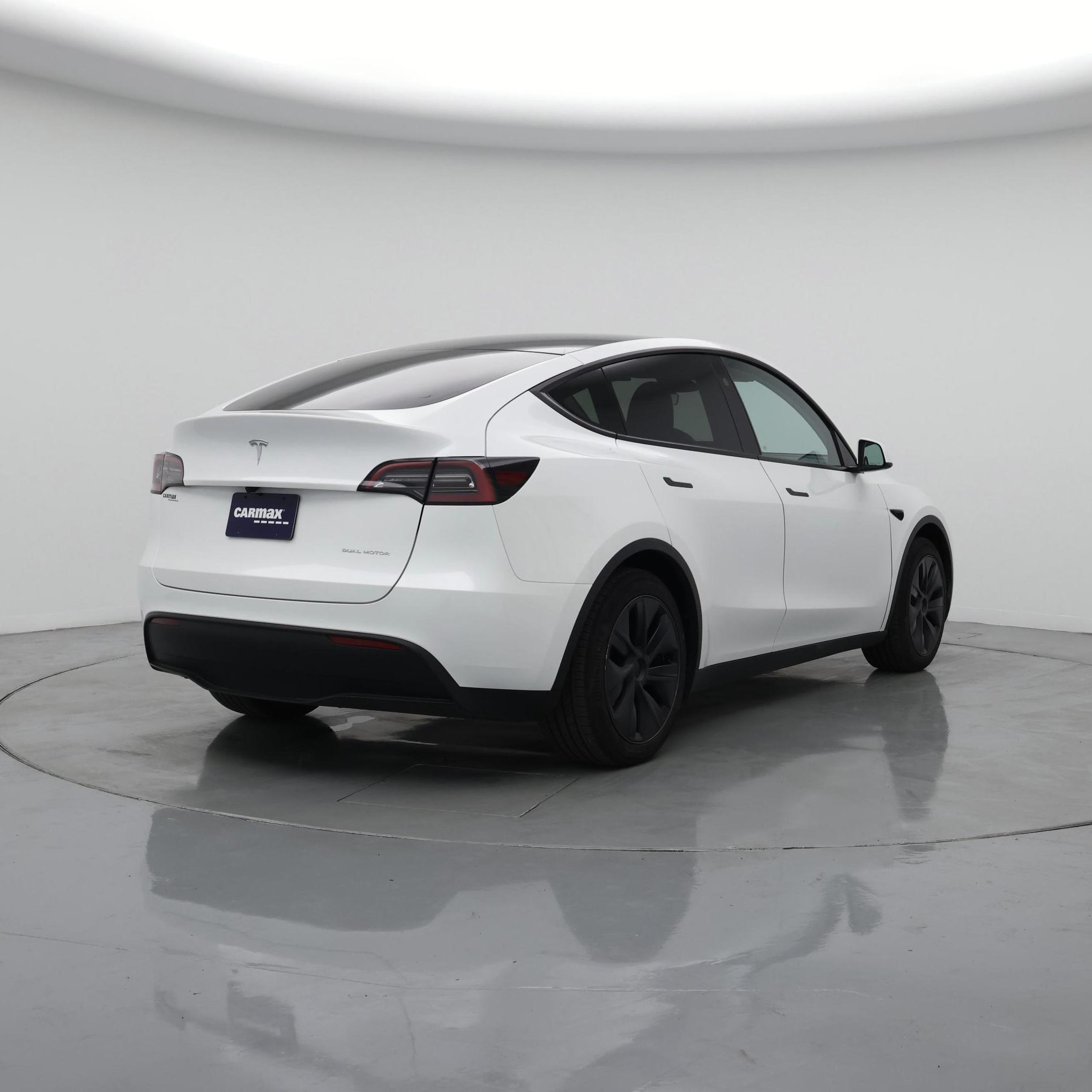 Thumbnail: 2025 Tesla Model Y - 8