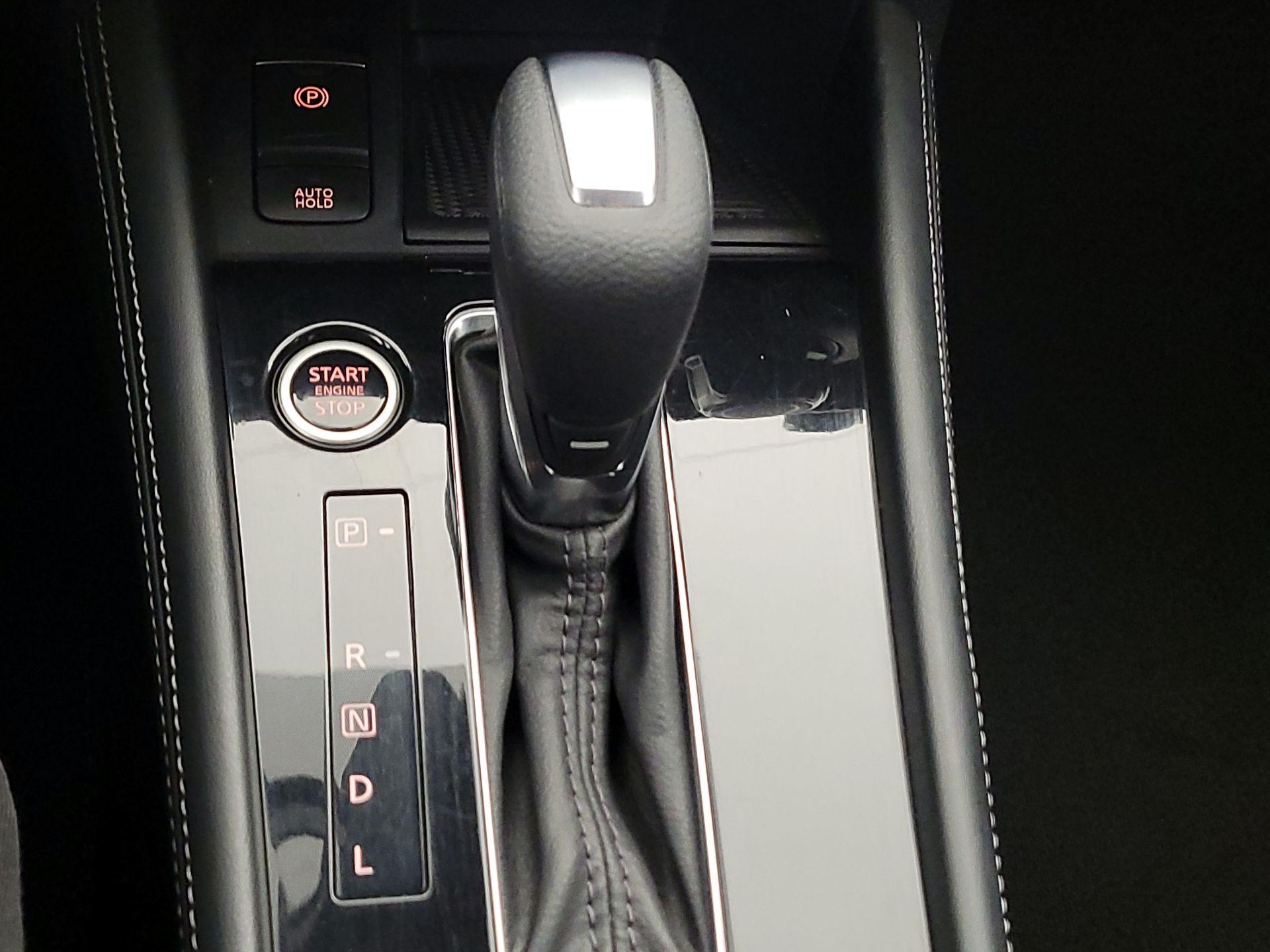 Thumbnail: 2023 Nissan Kicks - 17