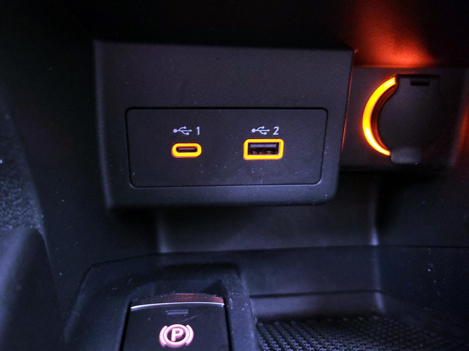 Thumbnail: 2023 Nissan Kicks - 18