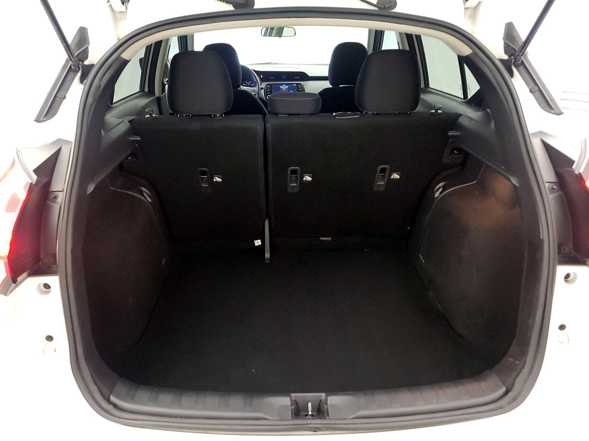 Thumbnail: 2023 Nissan Kicks - 20