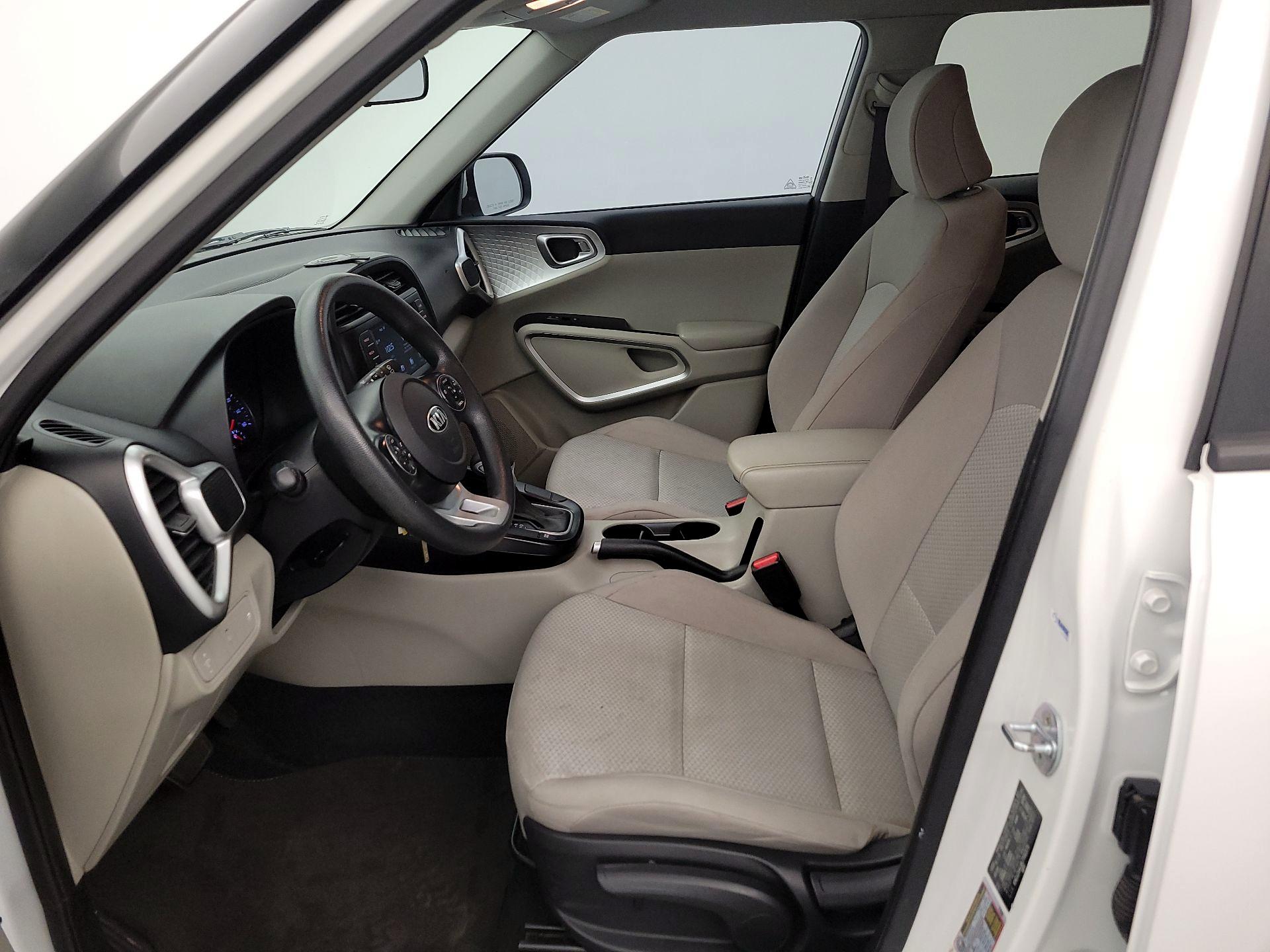 Thumbnail: 2020 Kia Soul - 11