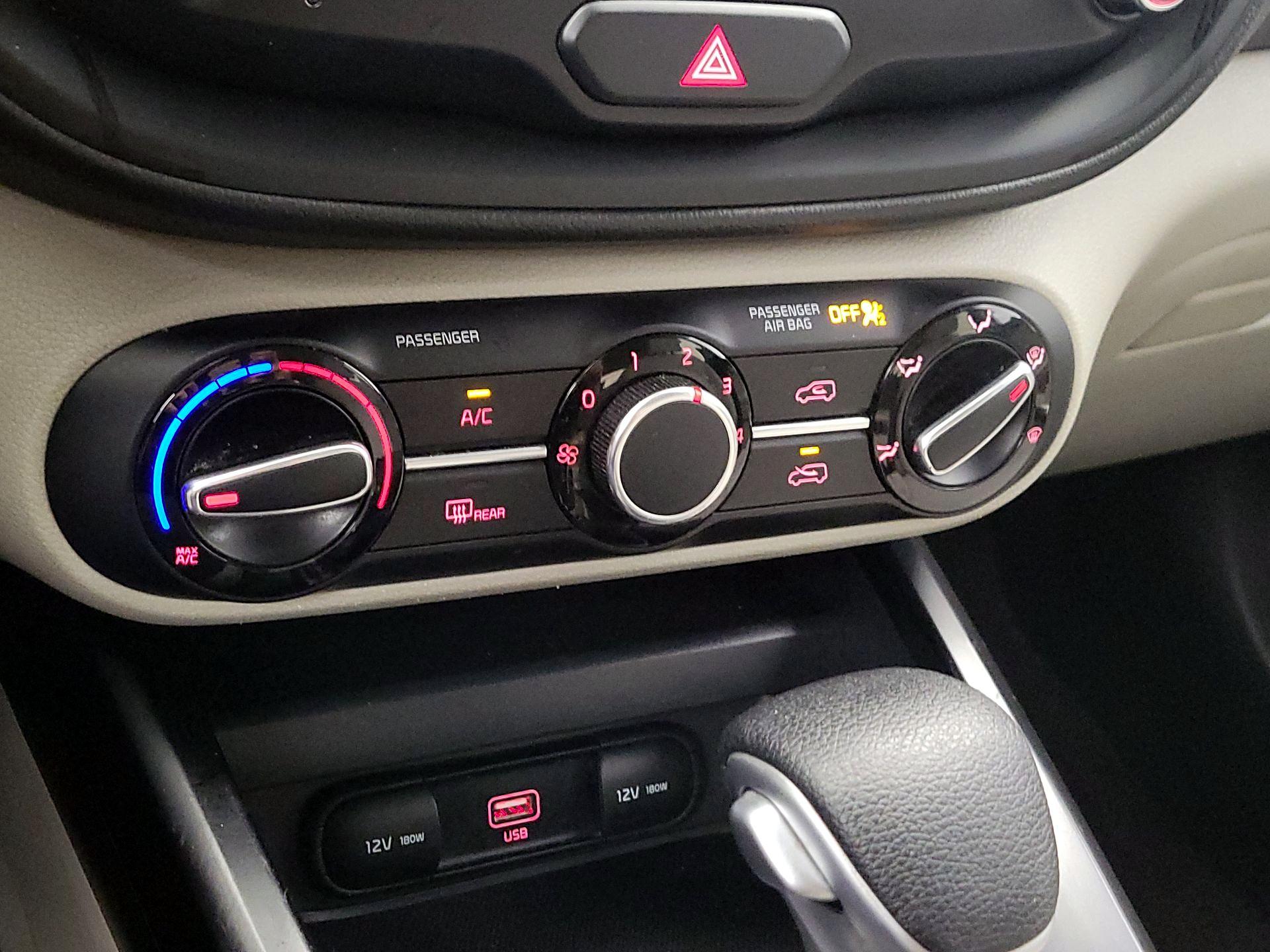 Thumbnail: 2020 Kia Soul - 16